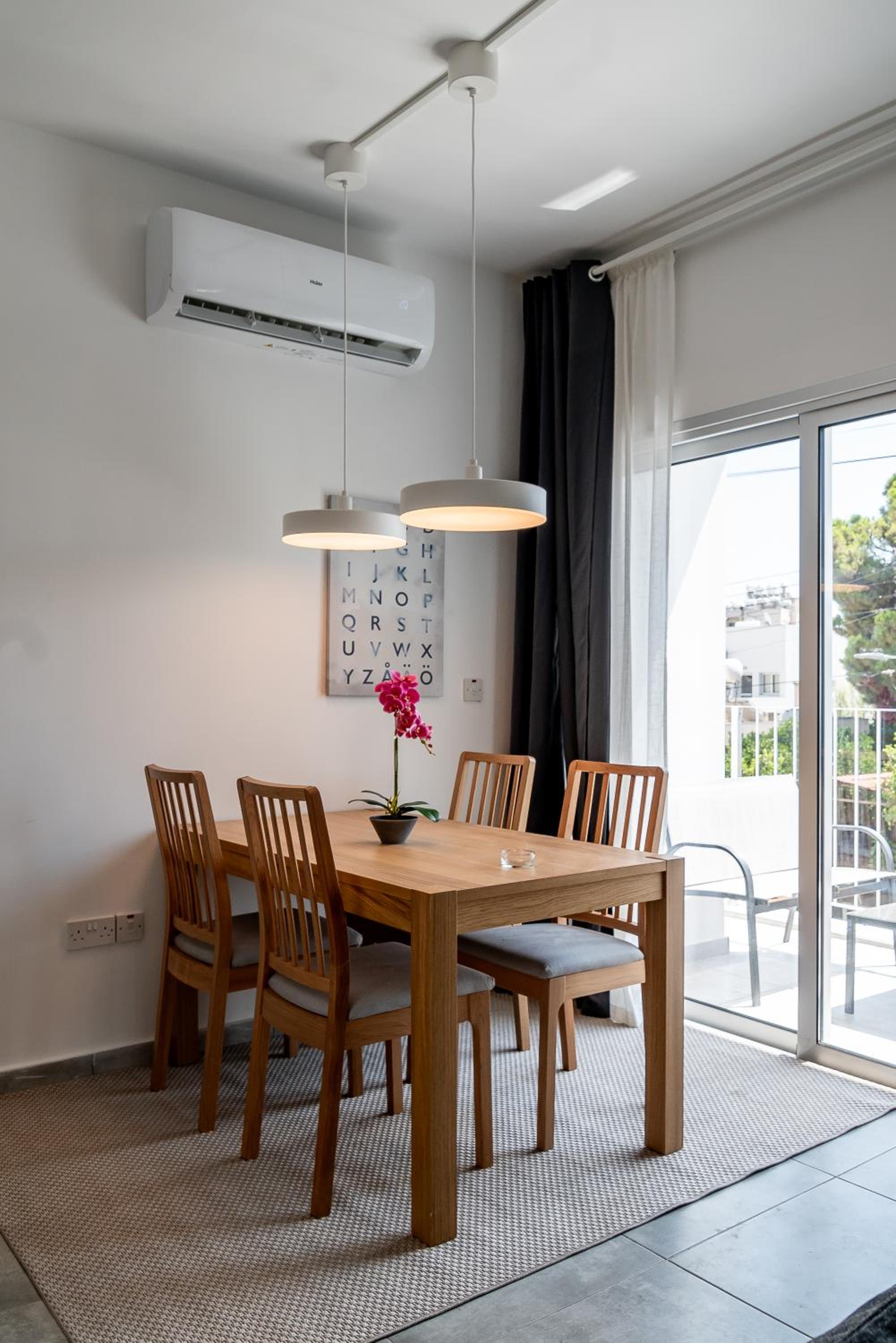 Kition City Apartments - Central Location