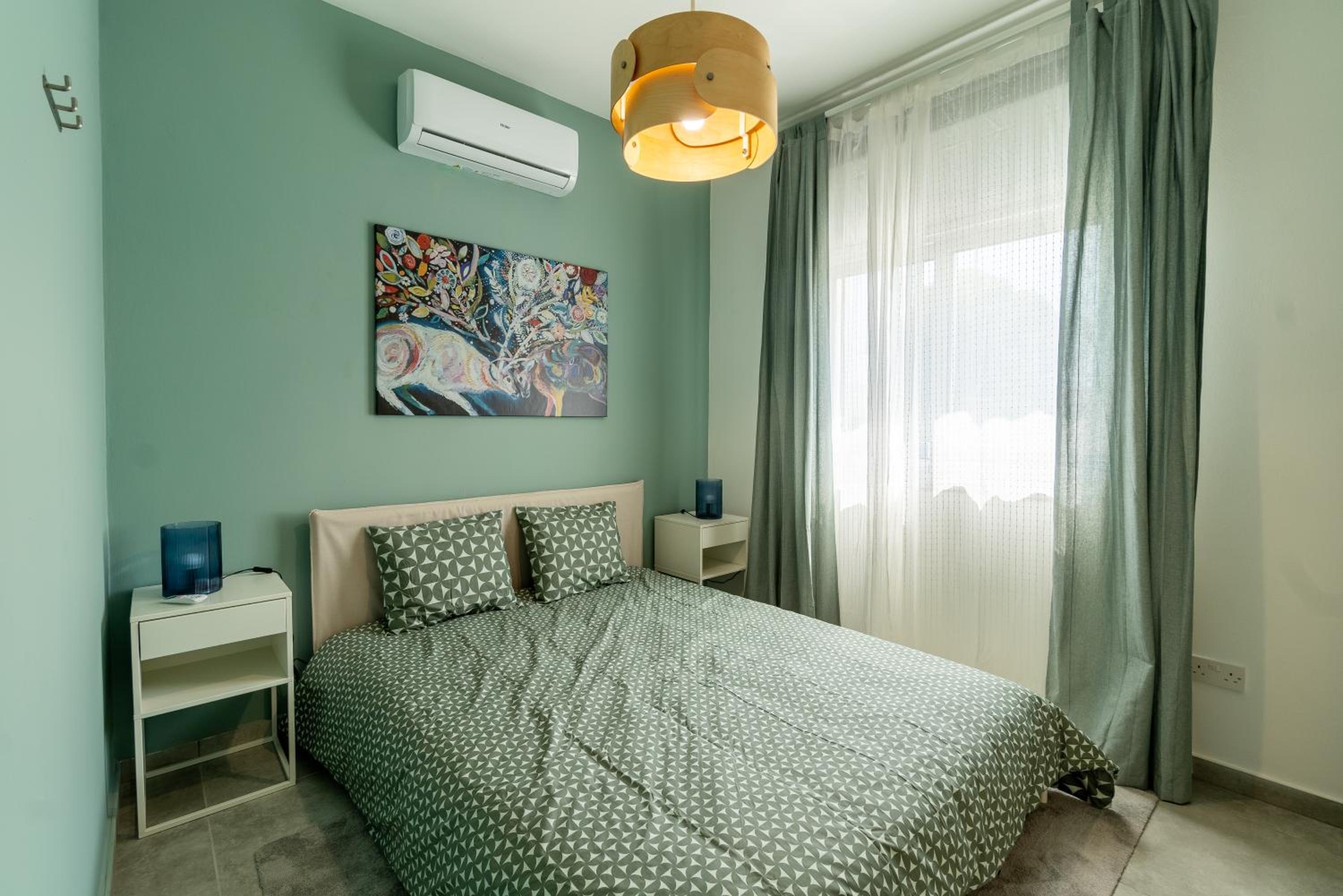 Kition City Apartments - Central Location