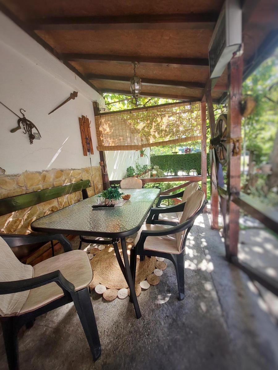 Guest Rooms Vŭrbite