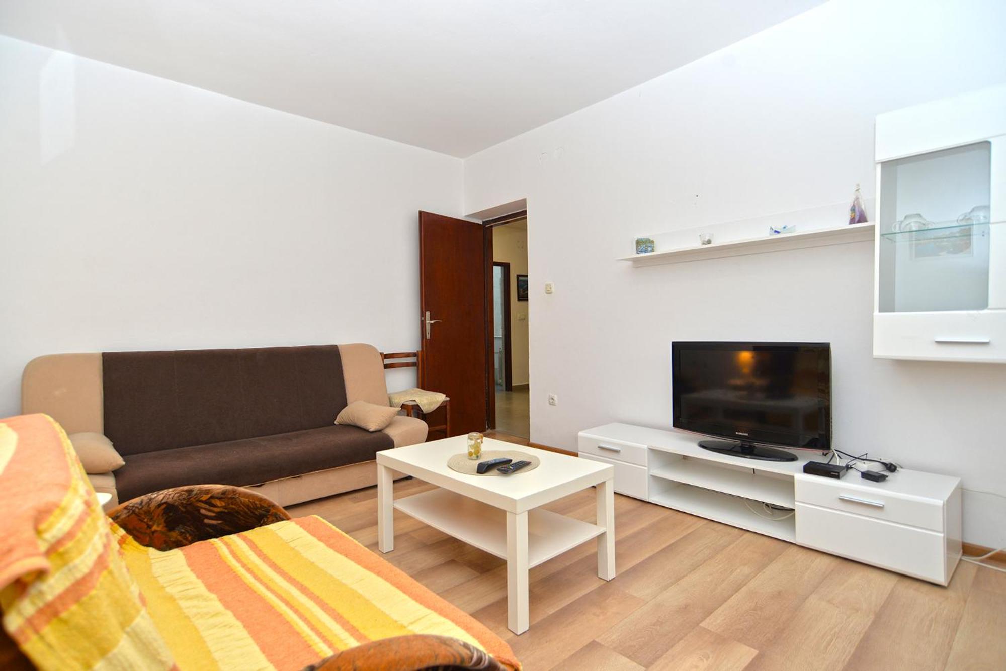 Apartment Brajdine 405 view 3