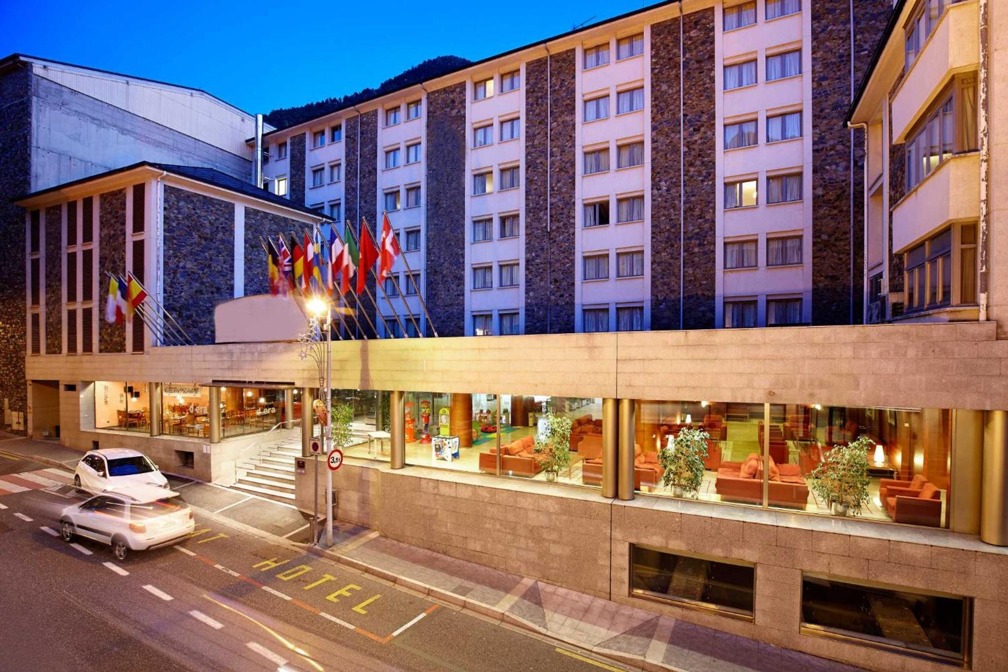 Hotel Sercotel Delfos Andorra - Image 1