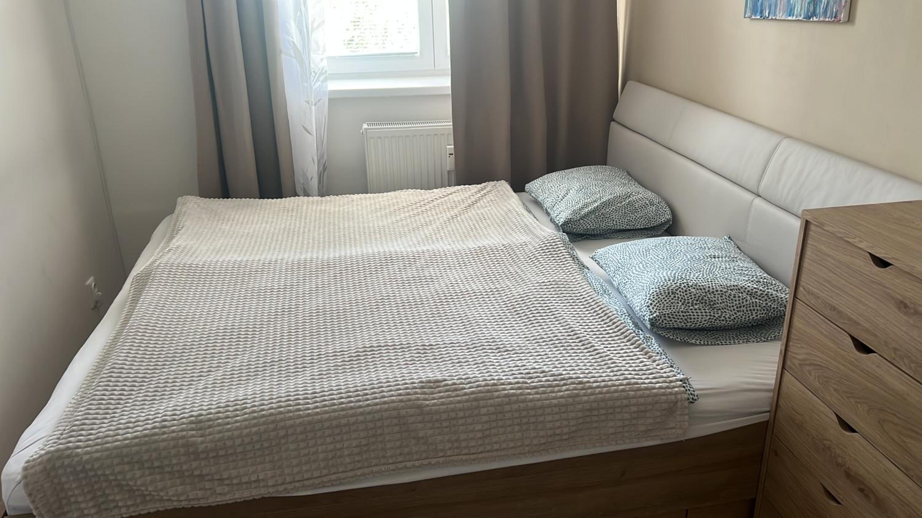 COZY apartment in GREAT location view 3