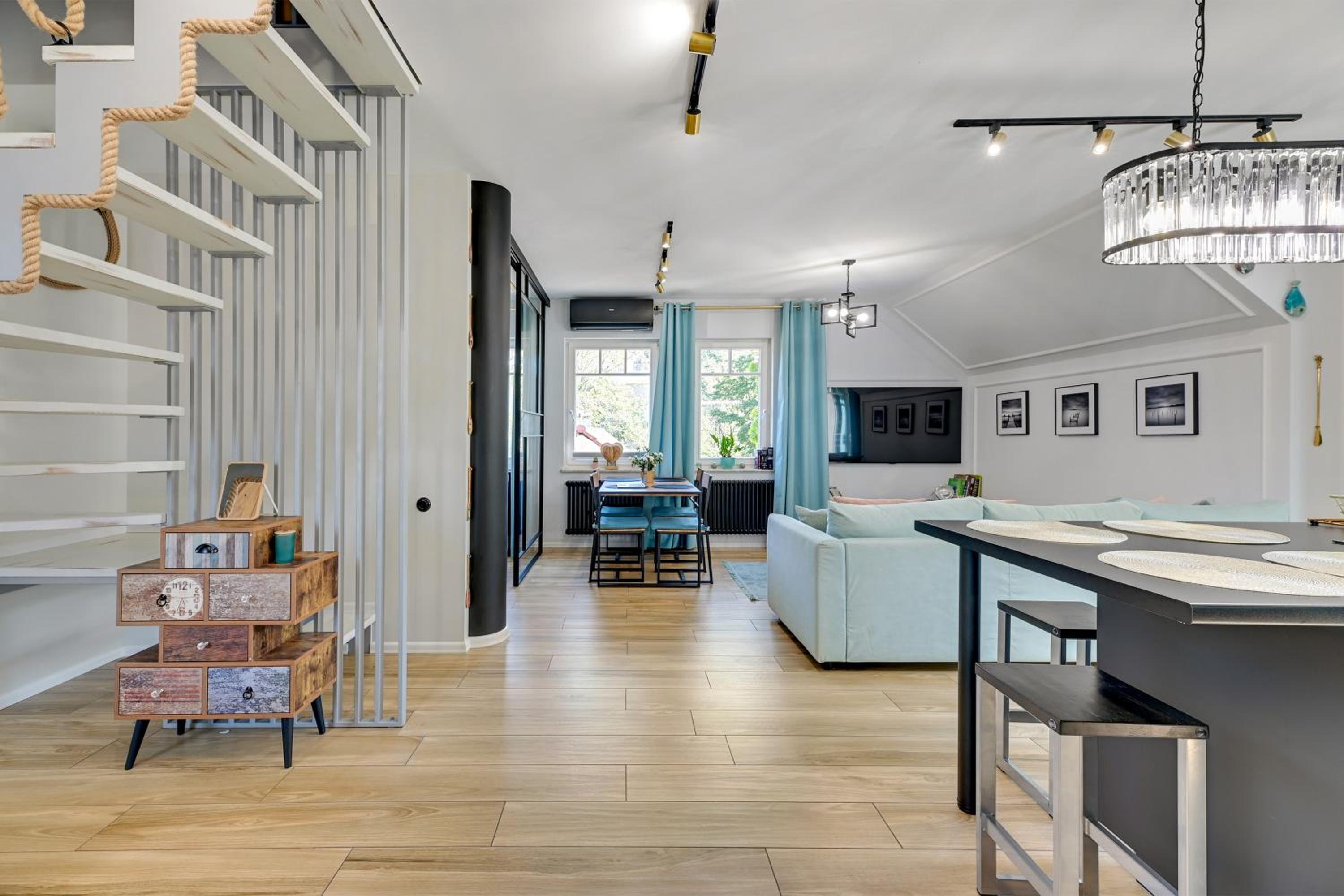Sopot Beach & Park Penthouse by Downtown Apartments