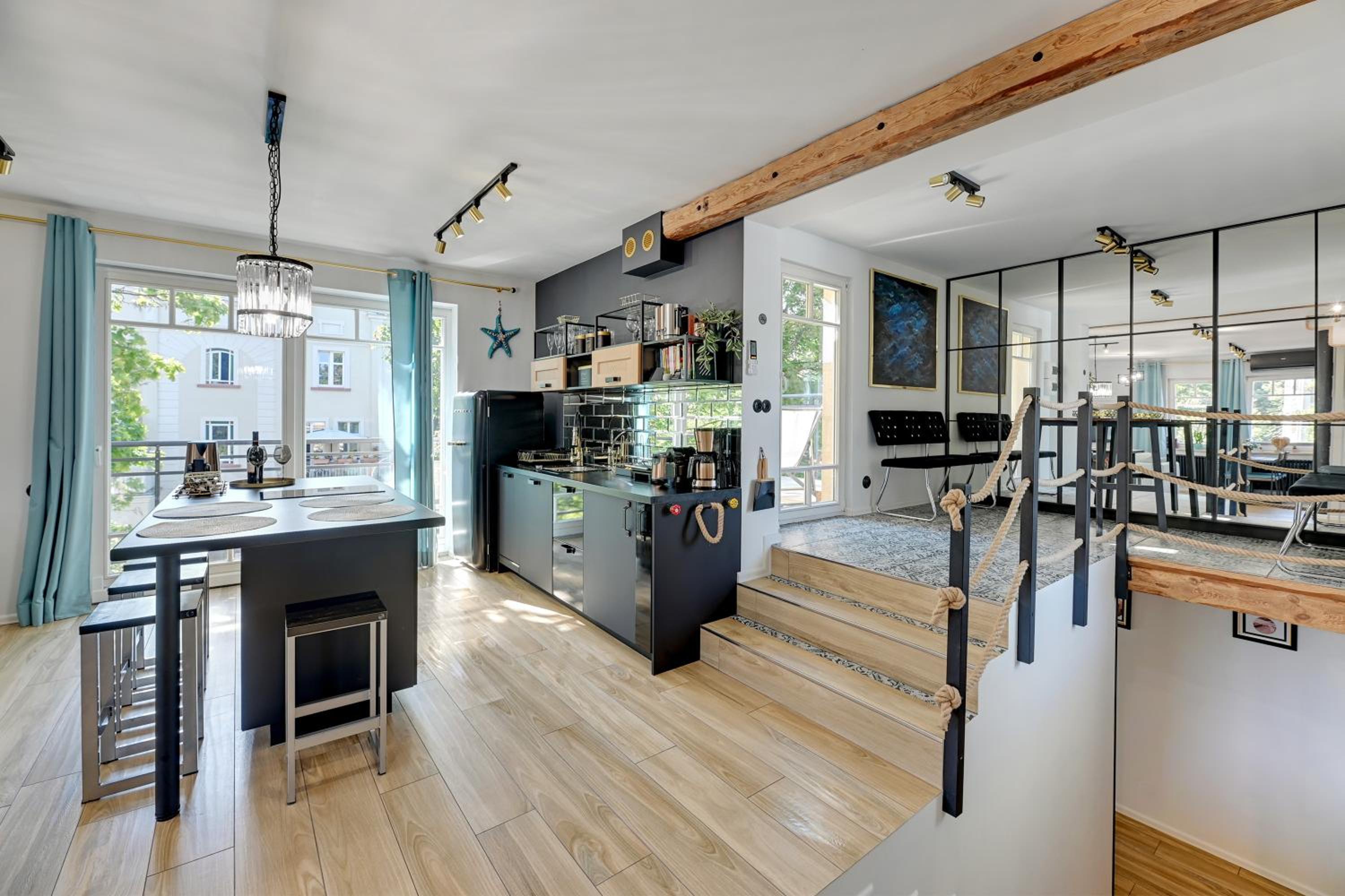Sopot Beach & Park Penthouse by Downtown Apartments