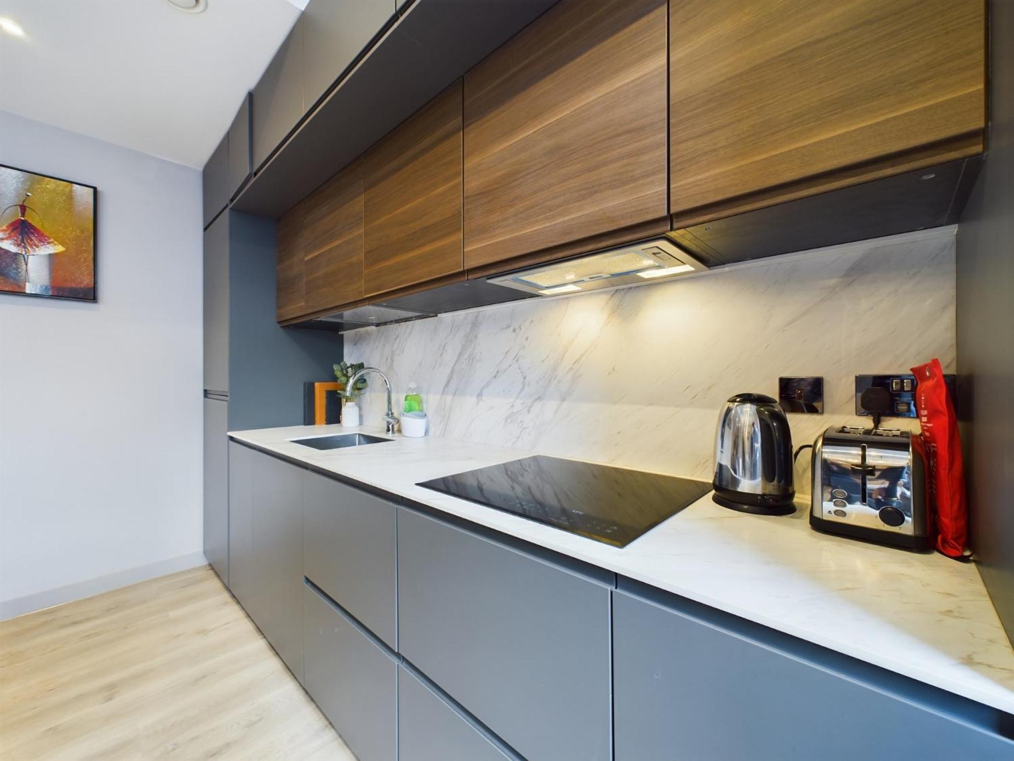 Luxury Unique 2bedroom city centre view 4