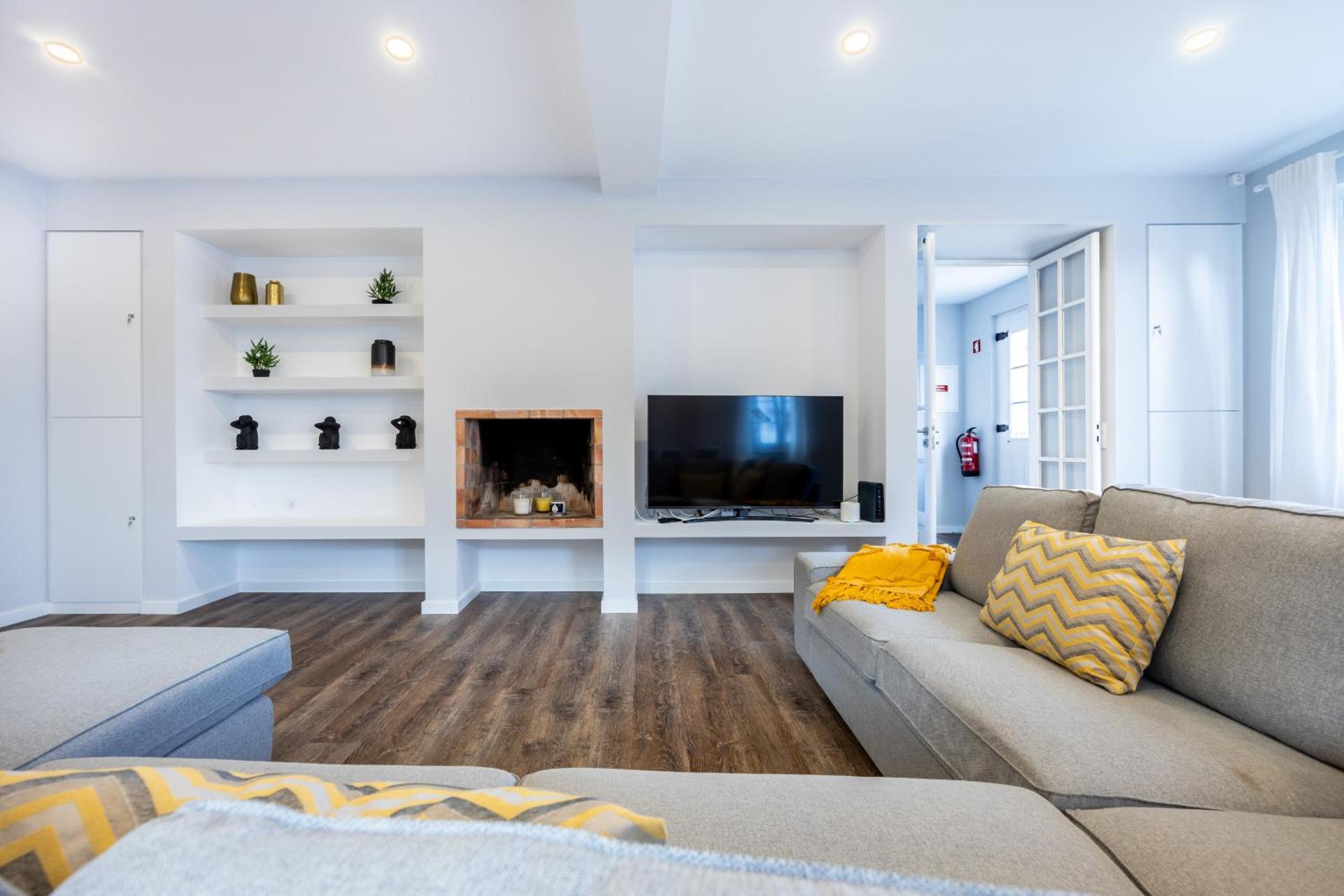 Angra Charming Suites by Seewest view 4