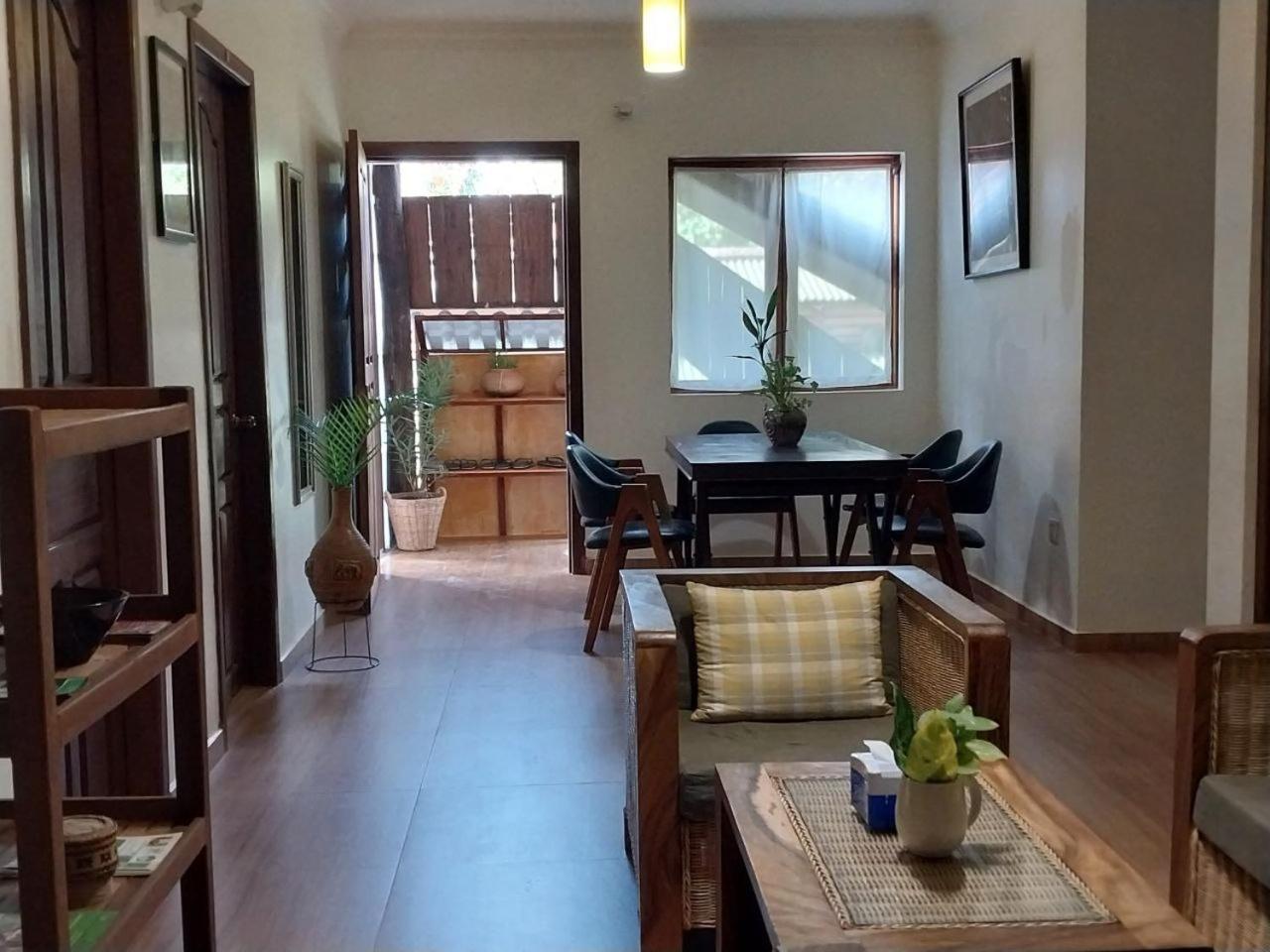 ANGKOR DINO B&B