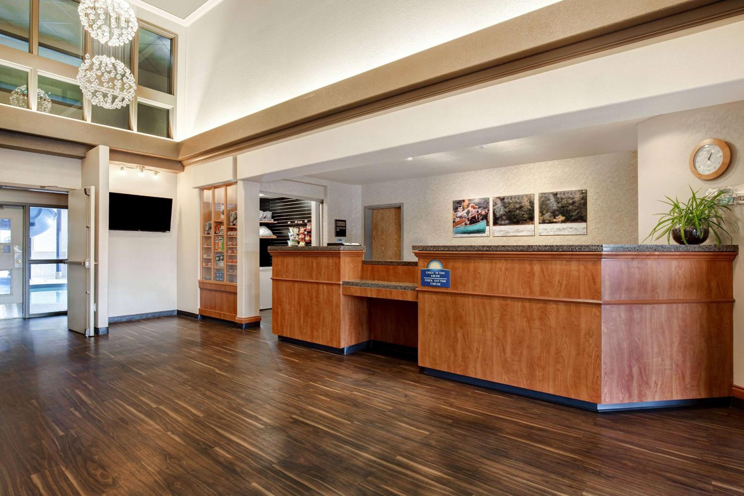 Medicine Hat Vacations - Days Inn by Wyndham Medicine Hat - Property Image 3