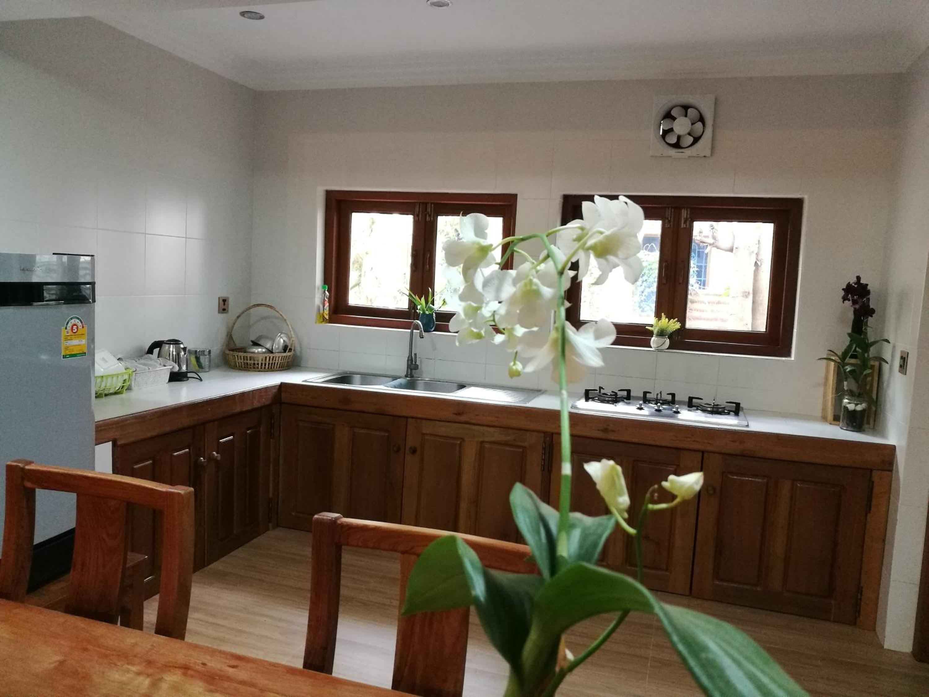ANGKOR DINO B&B