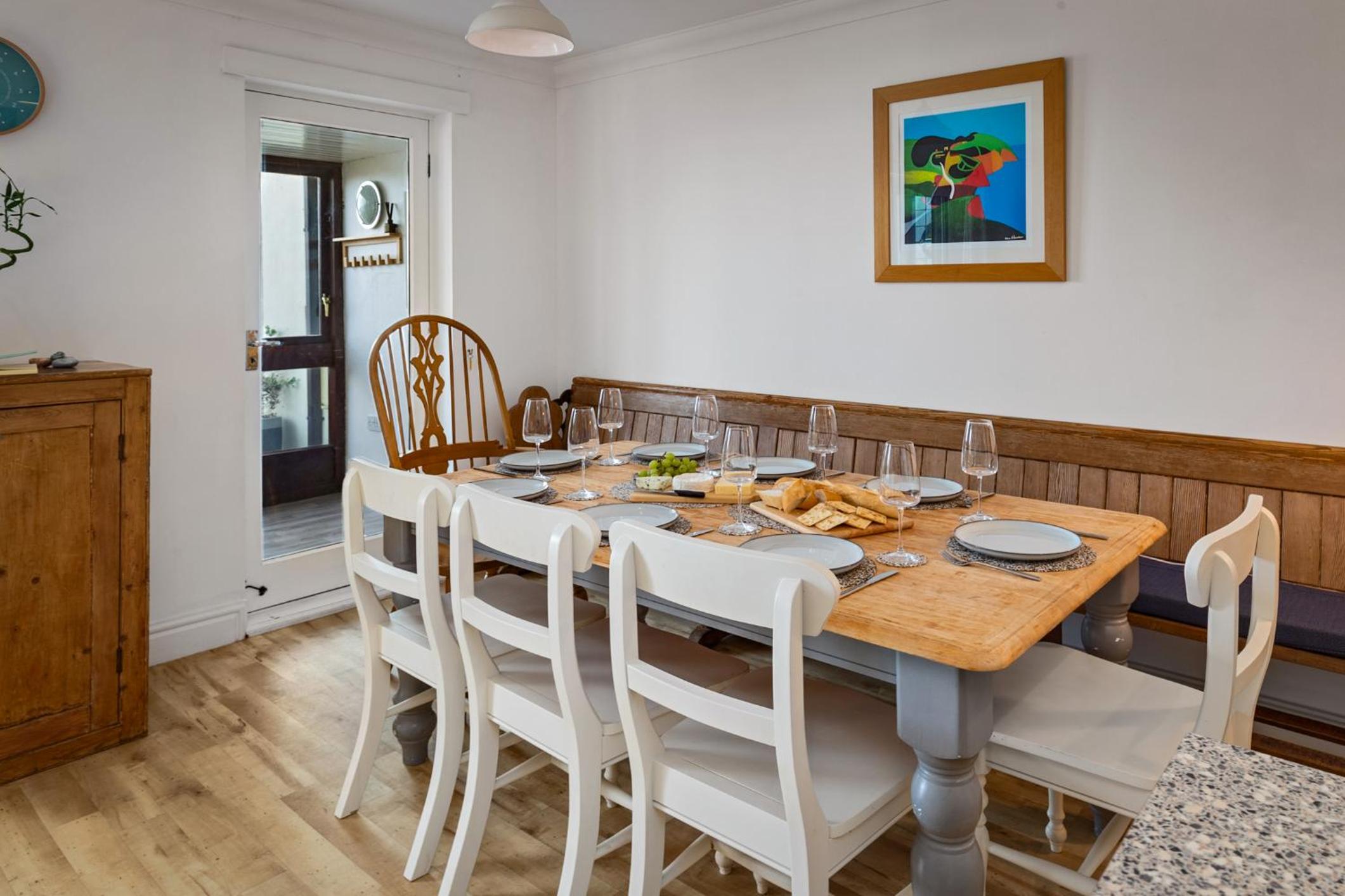 Penrose - Beach House with Direct Beach Access