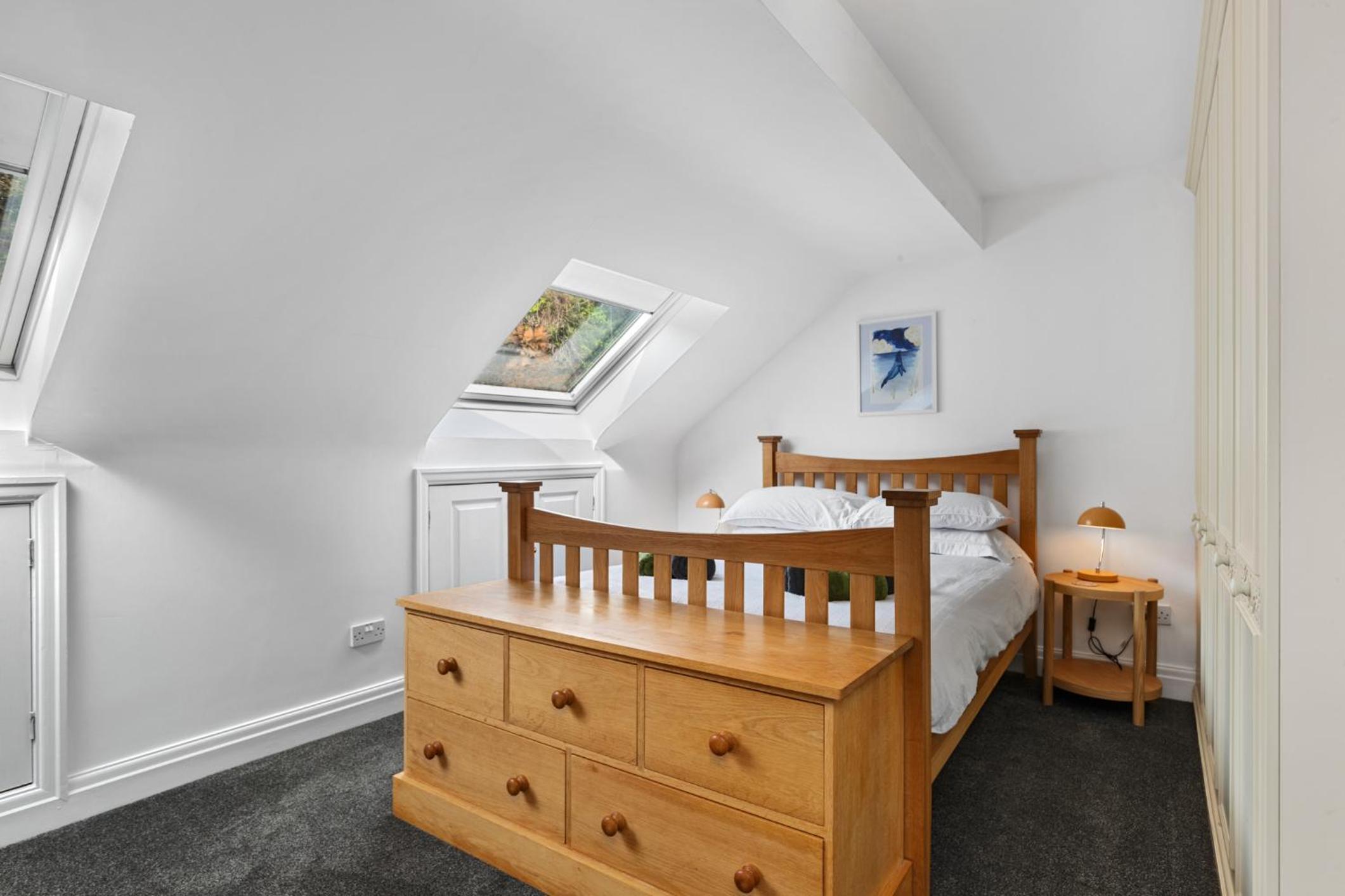 Penrose - Beach House with Direct Beach Access