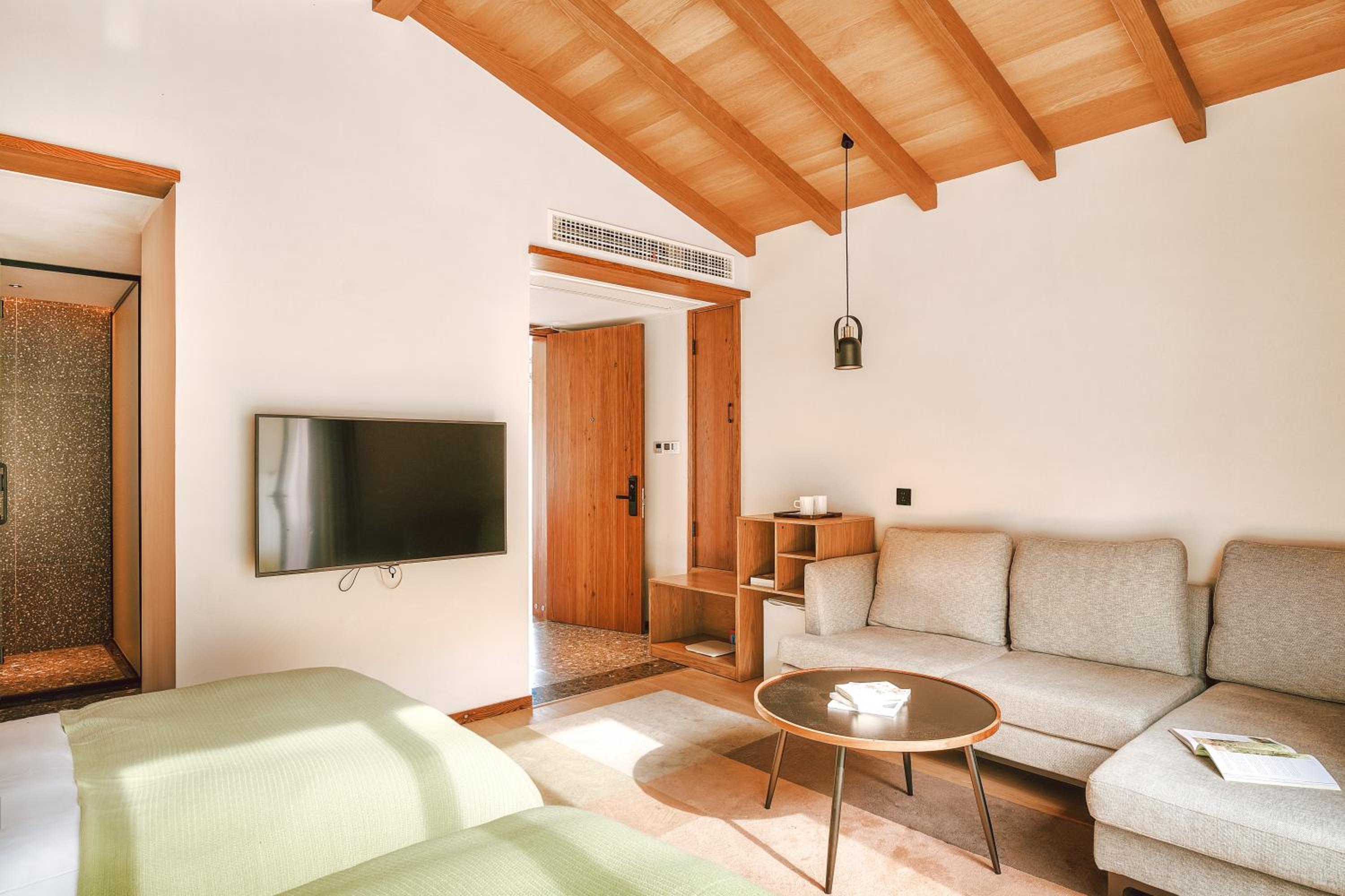 Anji Shanchuan Design Homestay