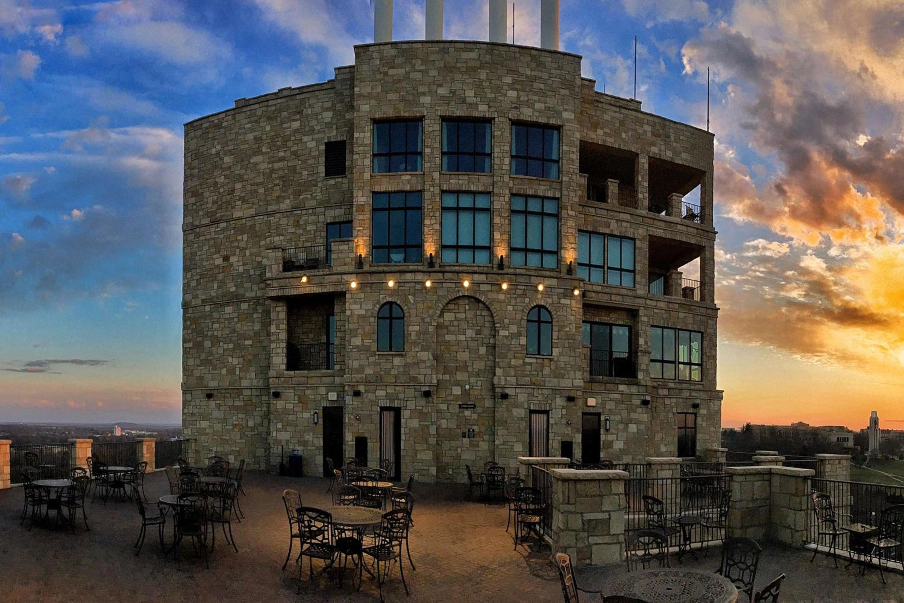Lawrence Vacations - The Oread Lawrence, Tapestry Collection by Hilton - Property Image 22