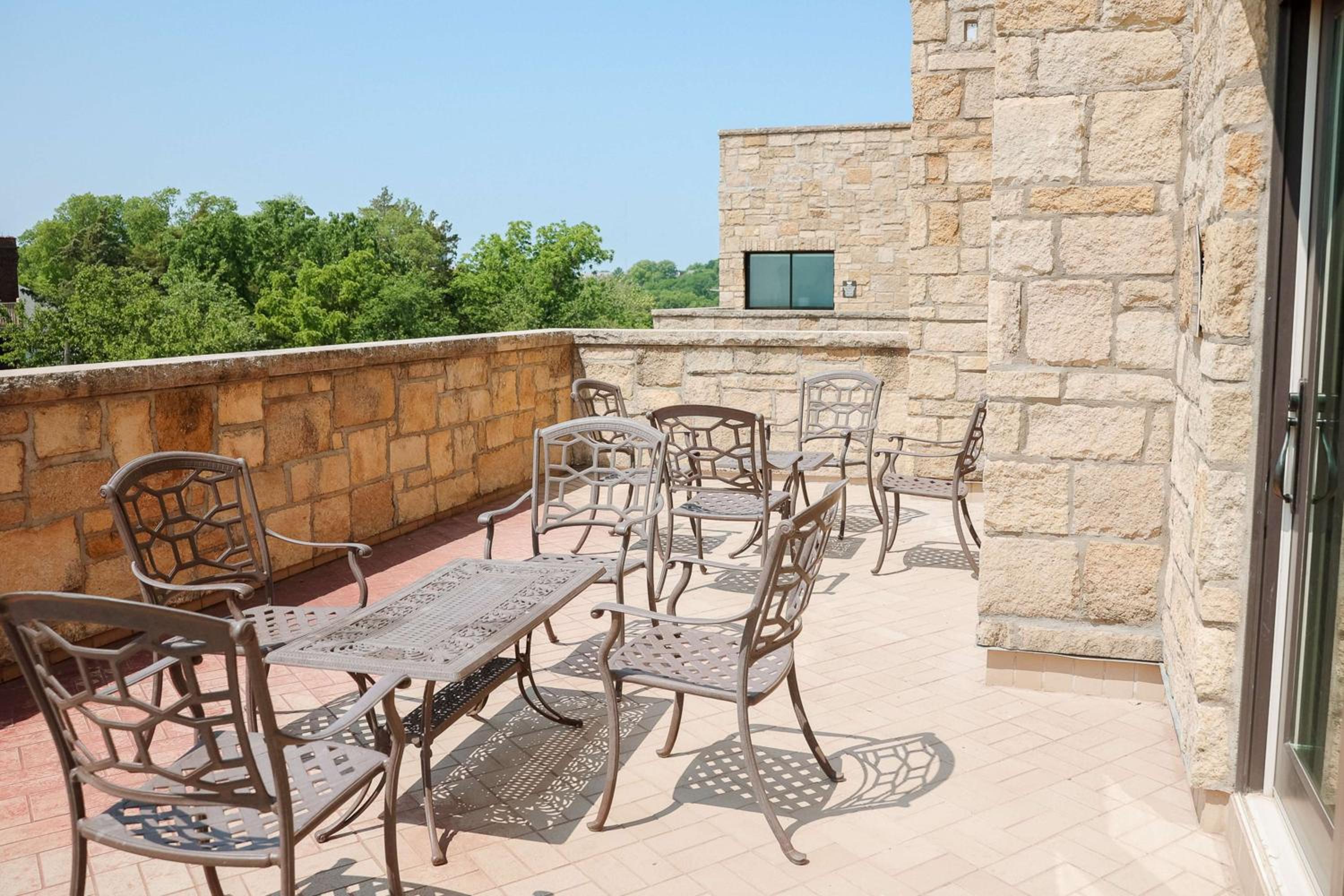 Lawrence Vacations - The Oread Lawrence, Tapestry Collection by Hilton - Property Image 70