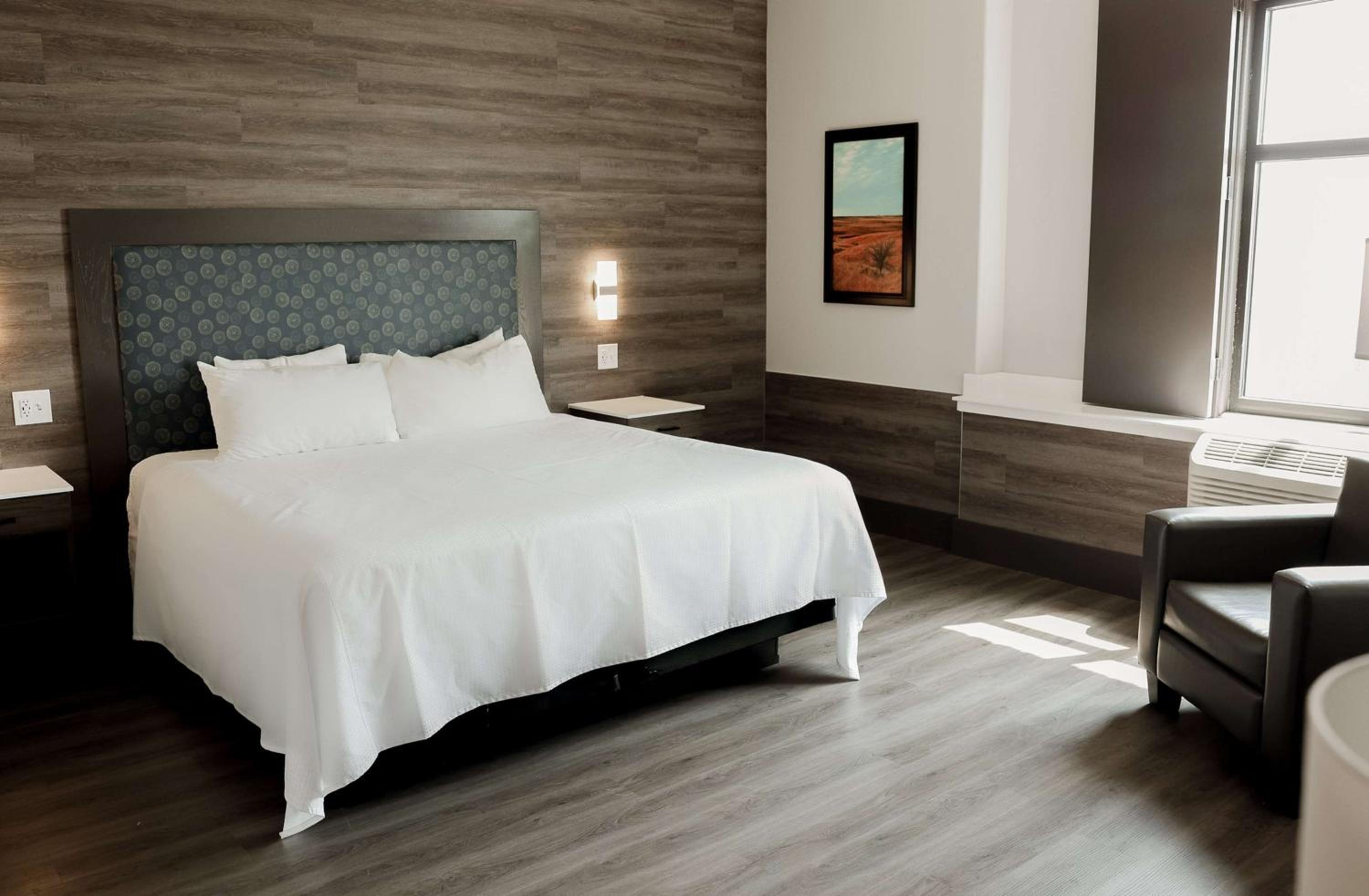 Lawrence Vacations - The Oread Lawrence, Tapestry Collection by Hilton - Property Image 63