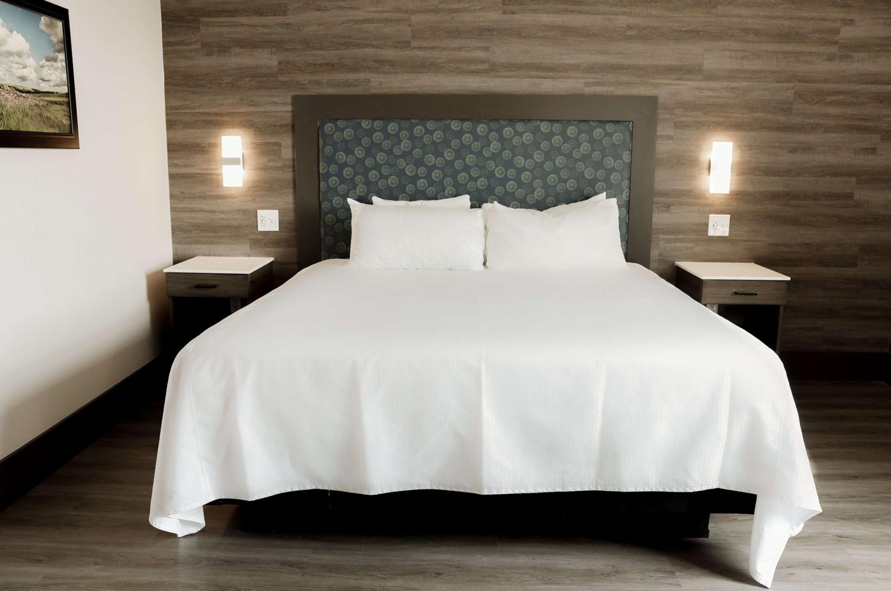 Lawrence Vacations - The Oread Lawrence, Tapestry Collection by Hilton - Property Image 51