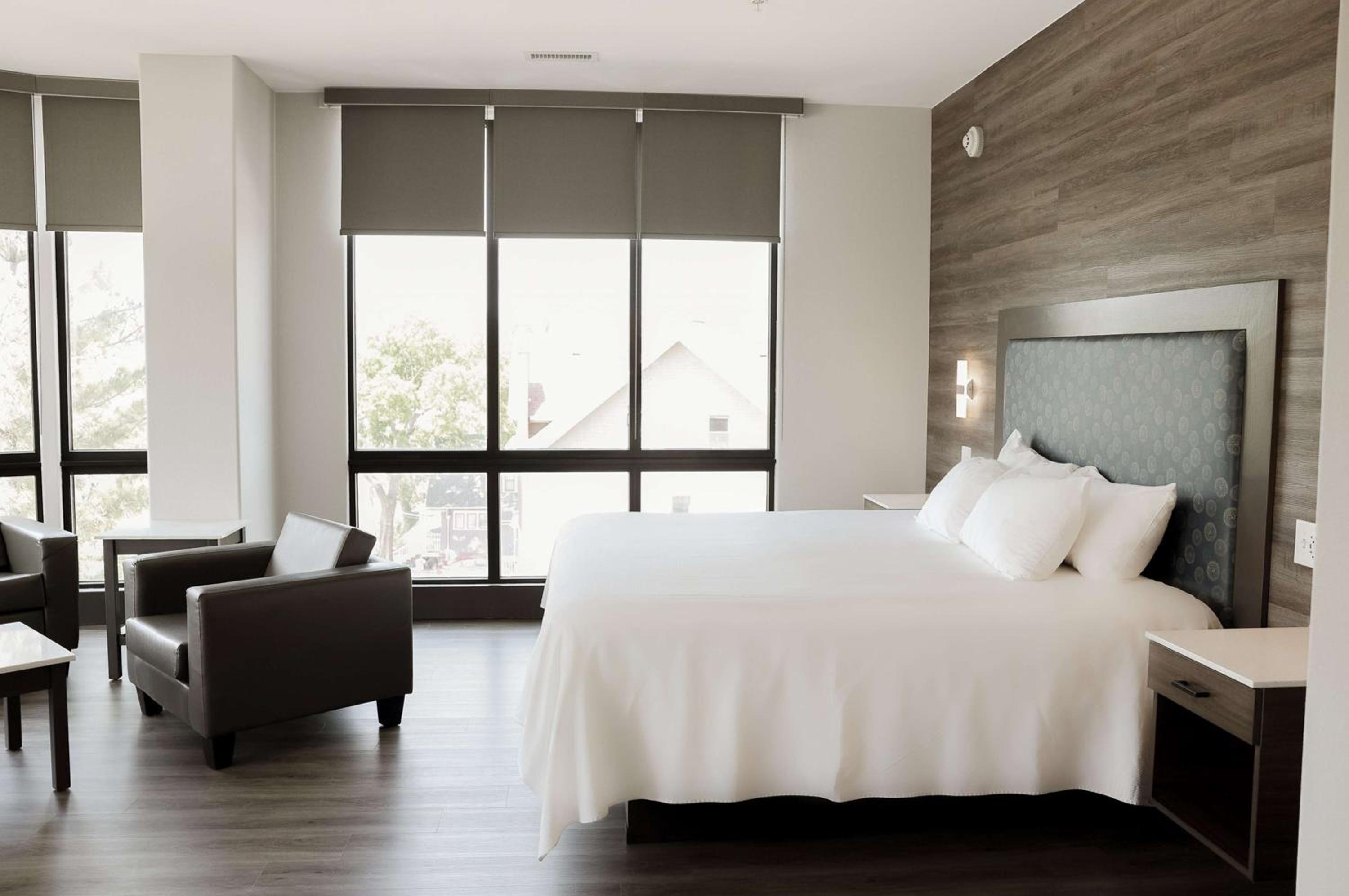 Lawrence Vacations - The Oread Lawrence, Tapestry Collection by Hilton - Property Image 39