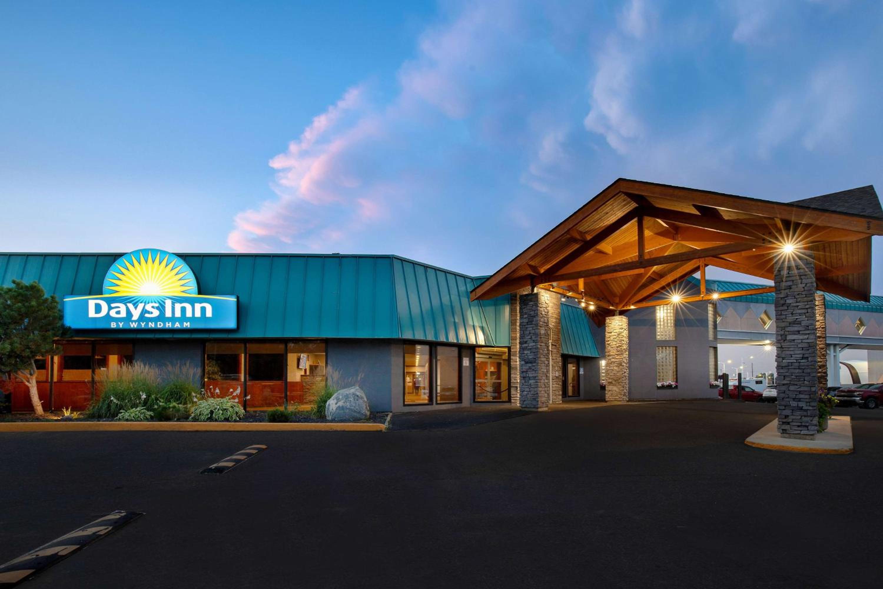 Prince Albert Vacations - Days Inn  Conference Centre by Wyndham Prince Albert - Property Image 2