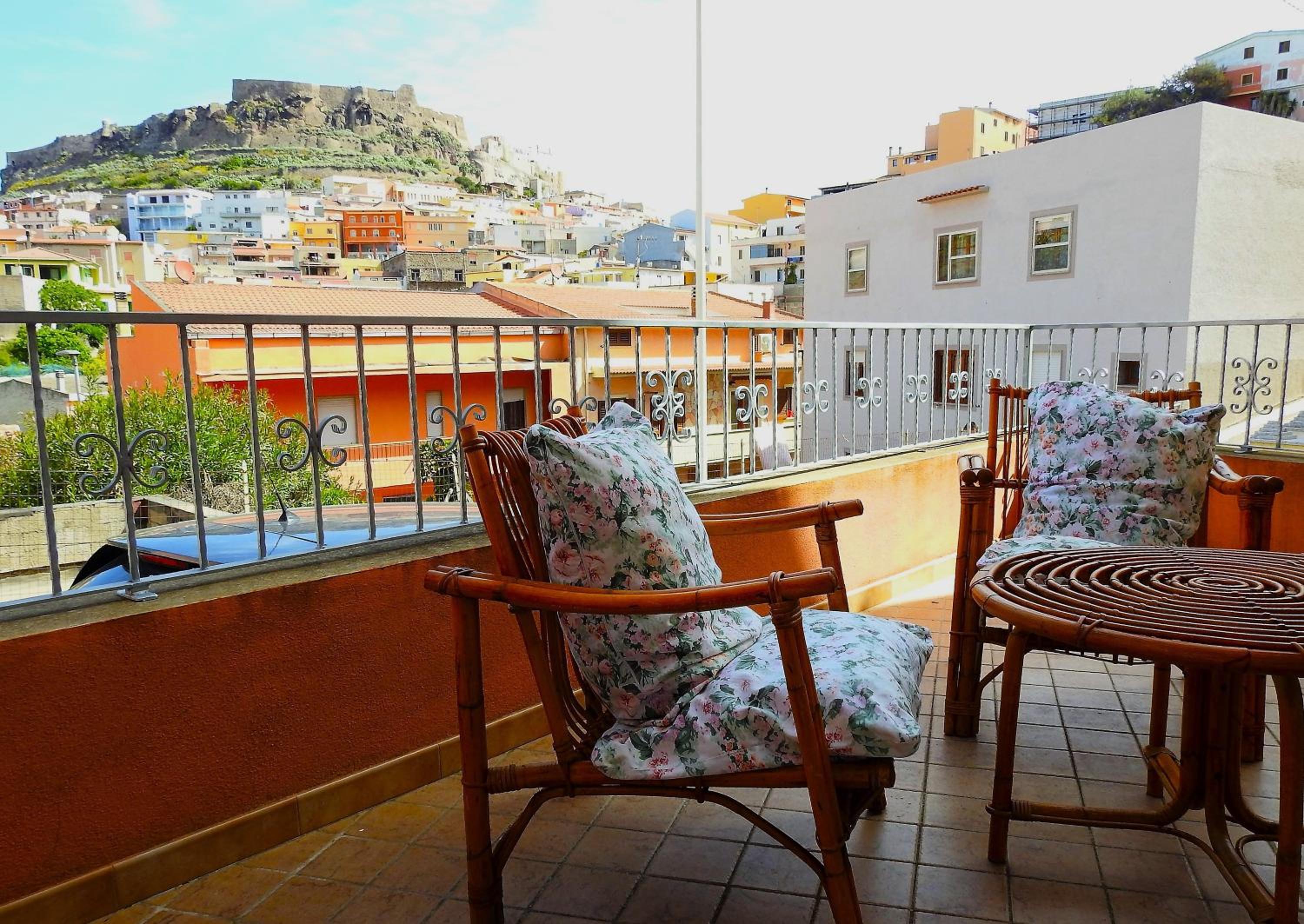 Le castellane view 4
