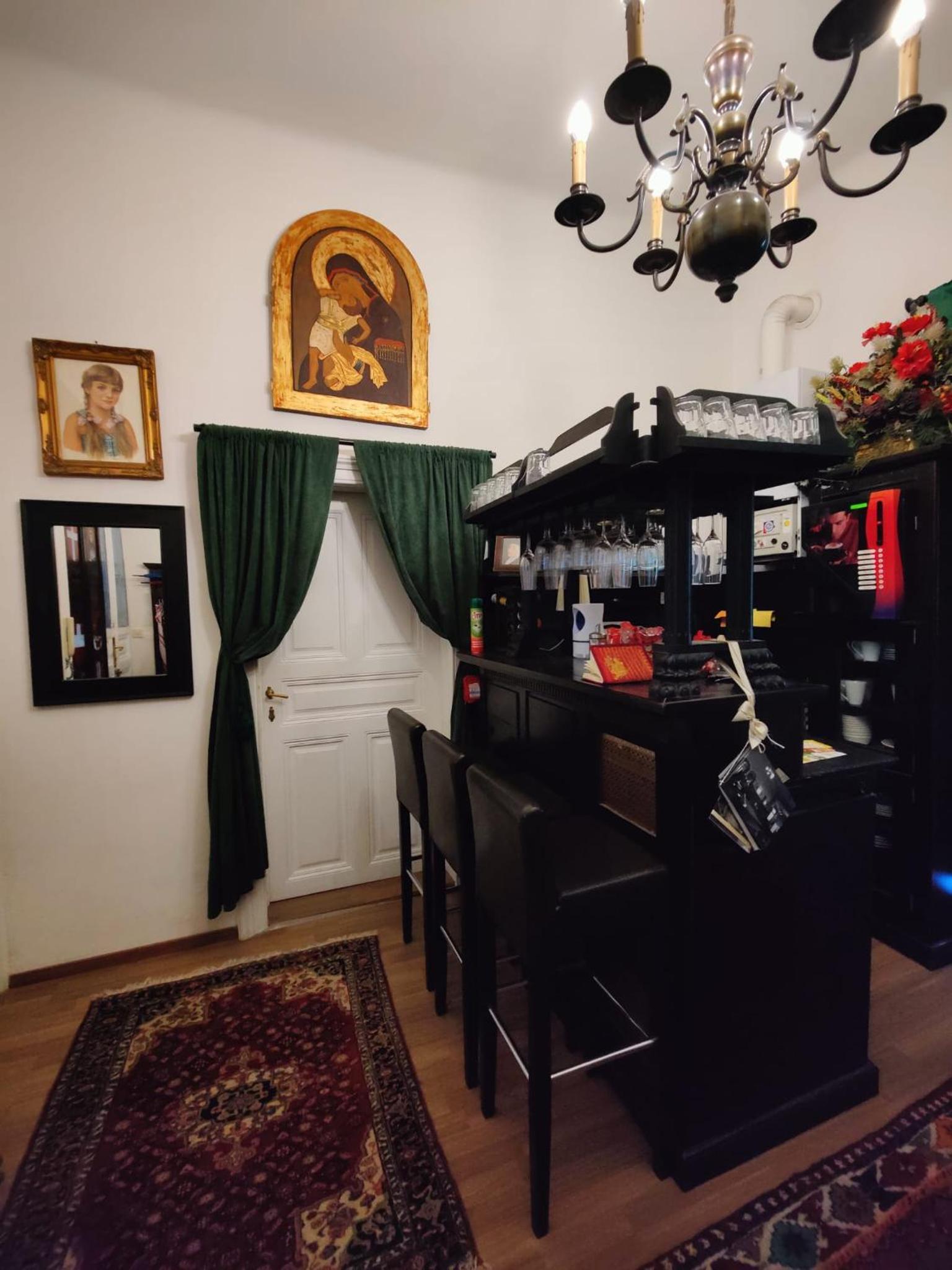 Luxury near Castle