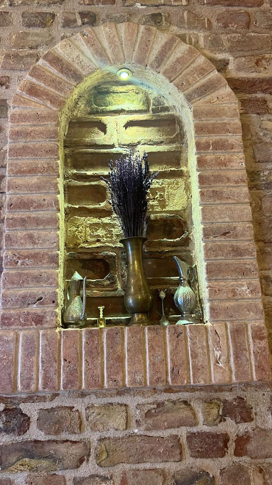 Capitol Antique Pearl Hotel