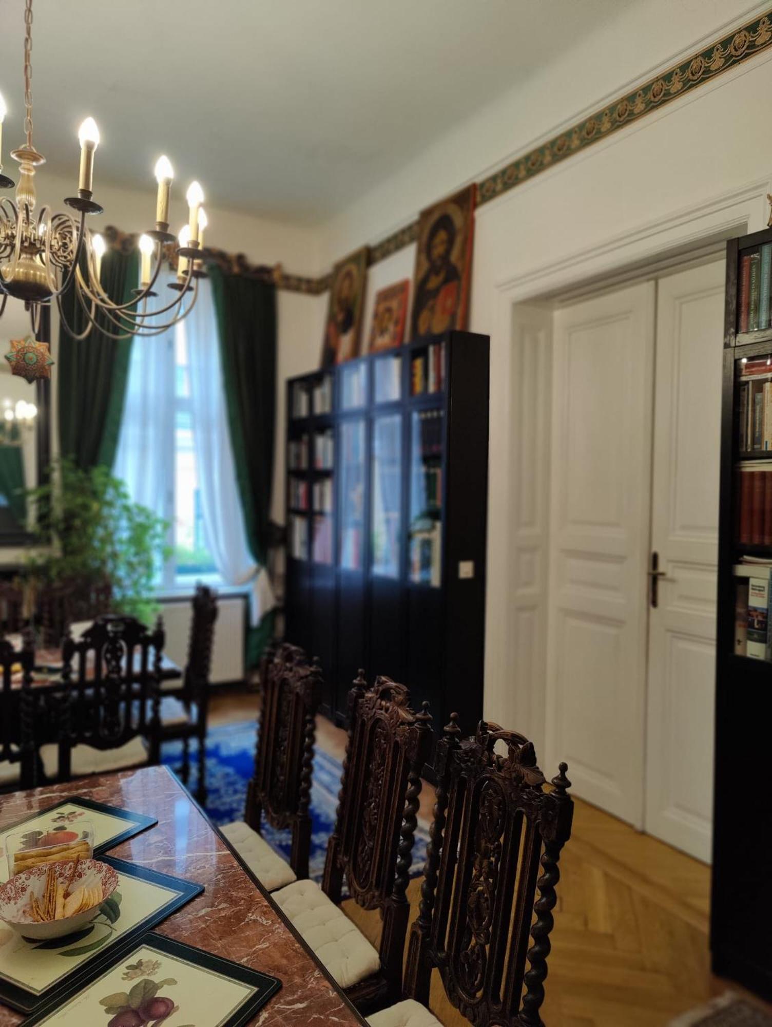 Luxury near Castle