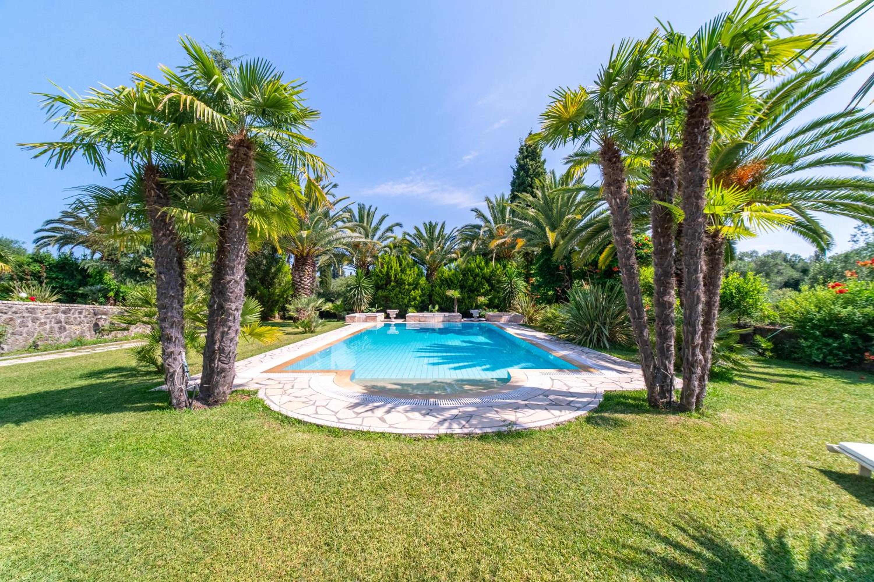 Villa Atalanti photo 2