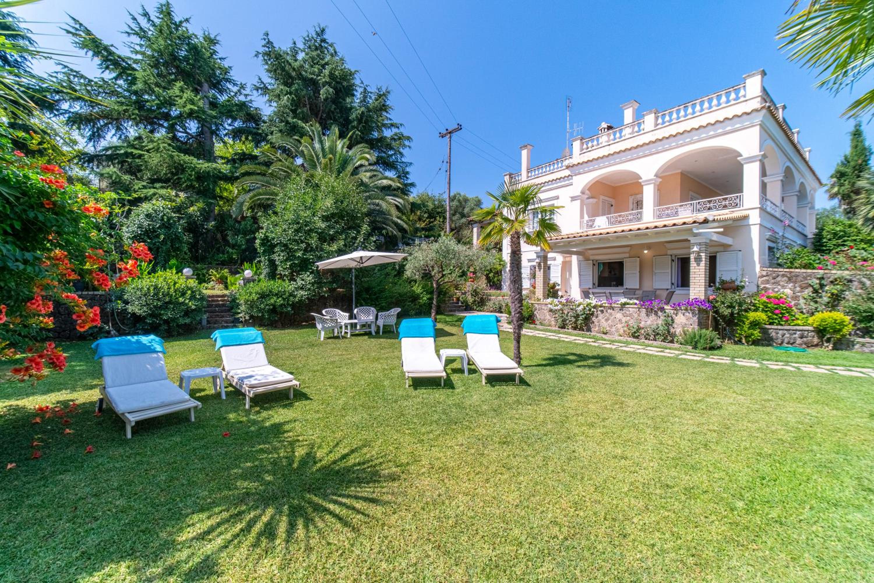 Villa Atalanti photo 1