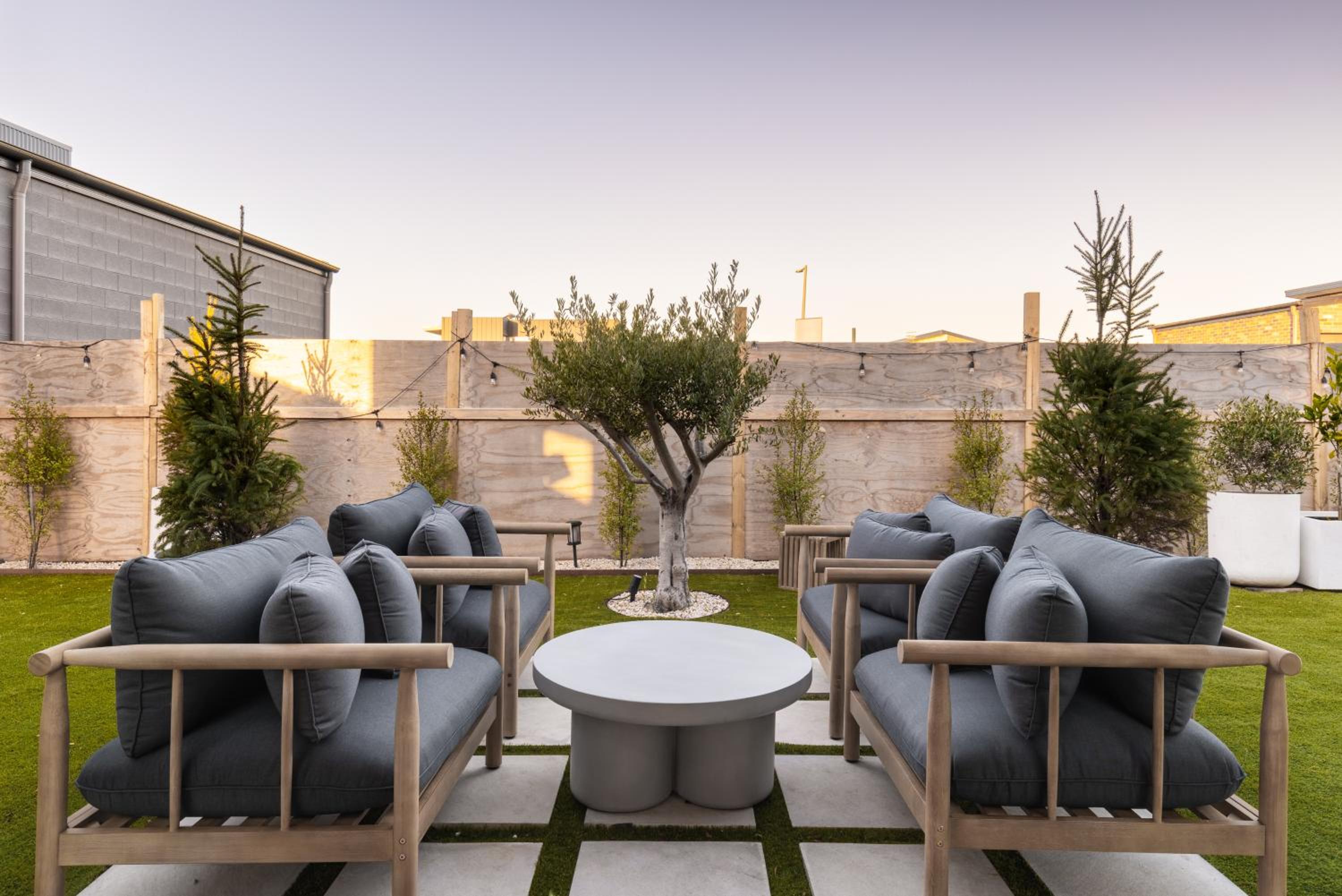 1 Beach House - Award-winning Luxury 4 Bedroom Smart Home
