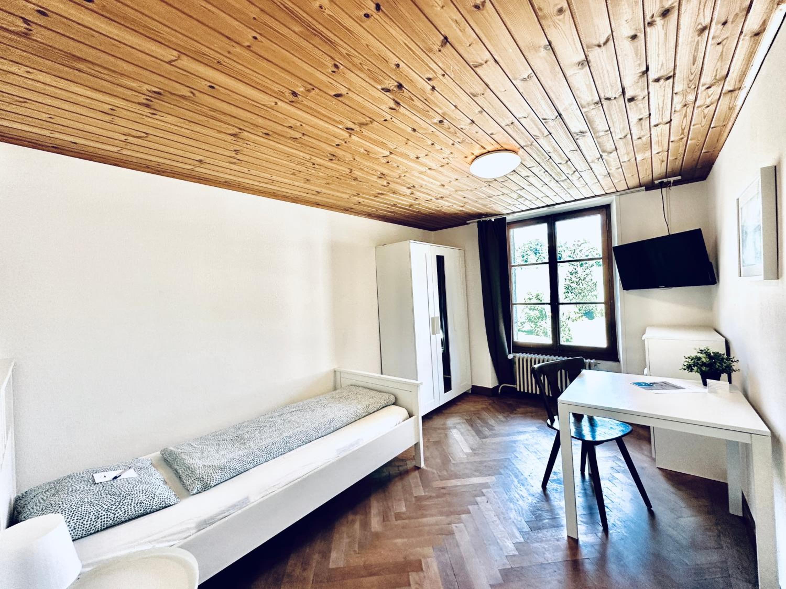 Monteurzimmer - Worker's accommodation - ZIMMERzuVERMIETEN in Flumenthal Solothurn view 2