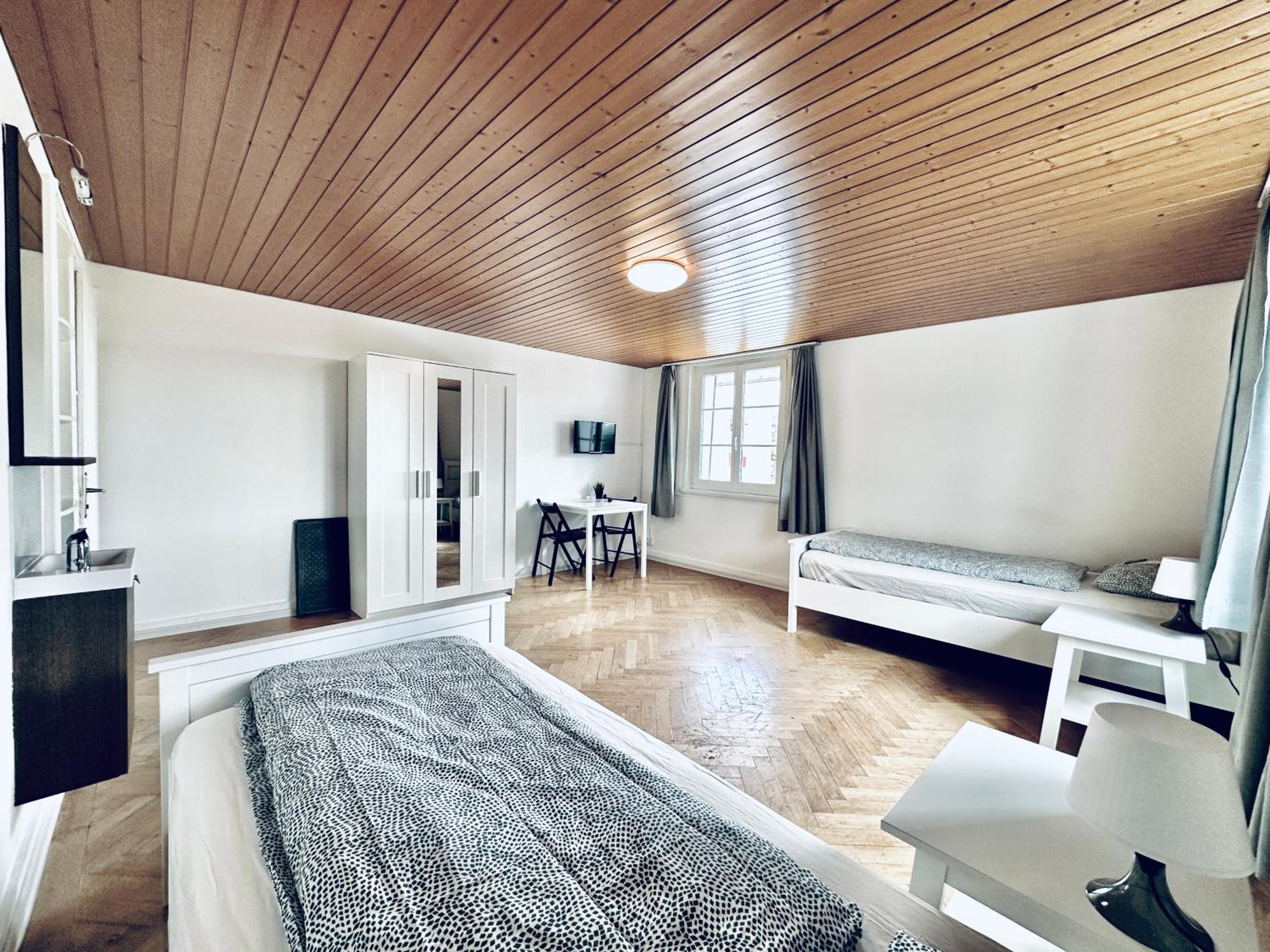Monteurzimmer - Worker's accommodation - ZIMMERzuVERMIETEN in Flumenthal Solothurn view 5