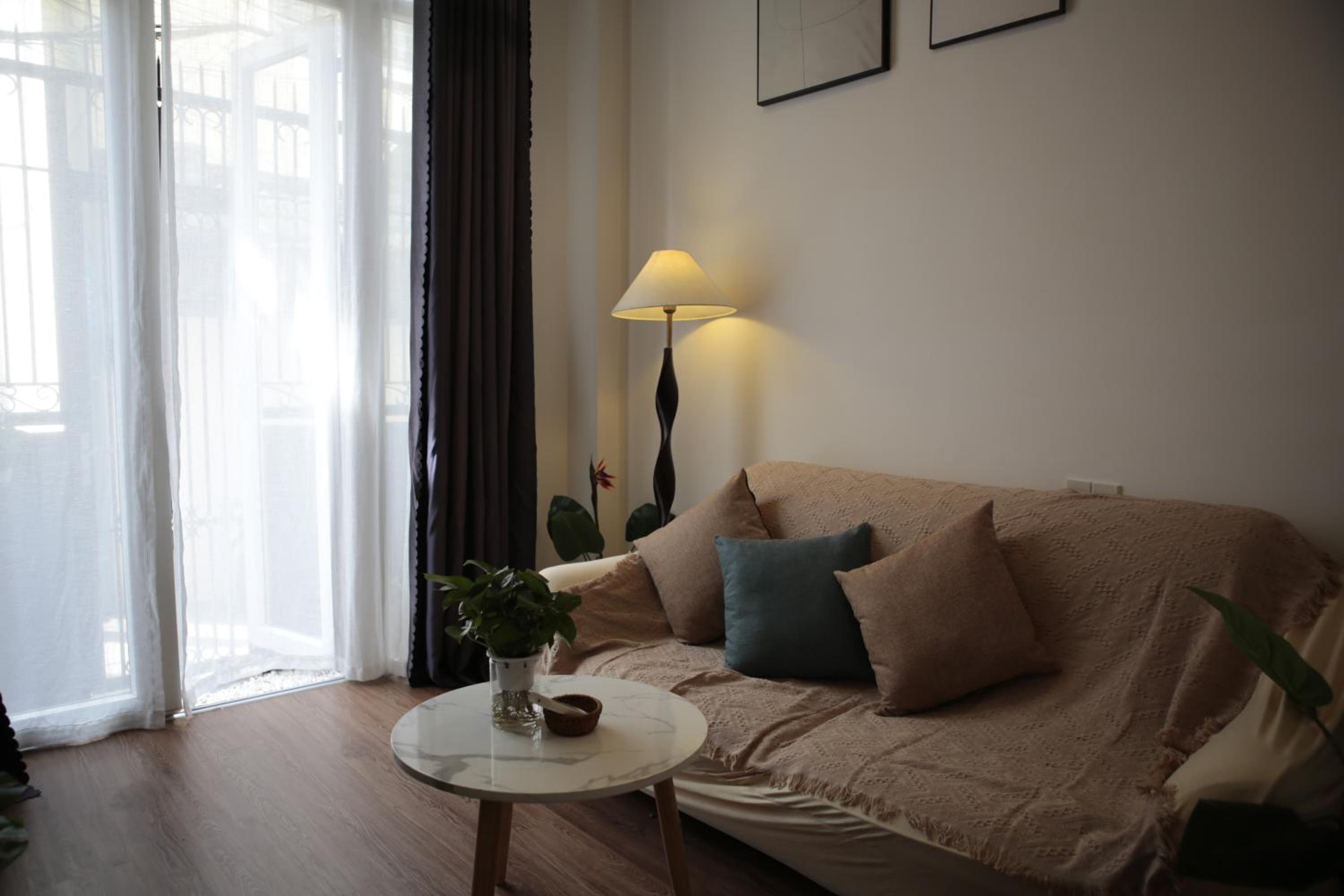 Cozy Lovely Home + Netflix @District 1