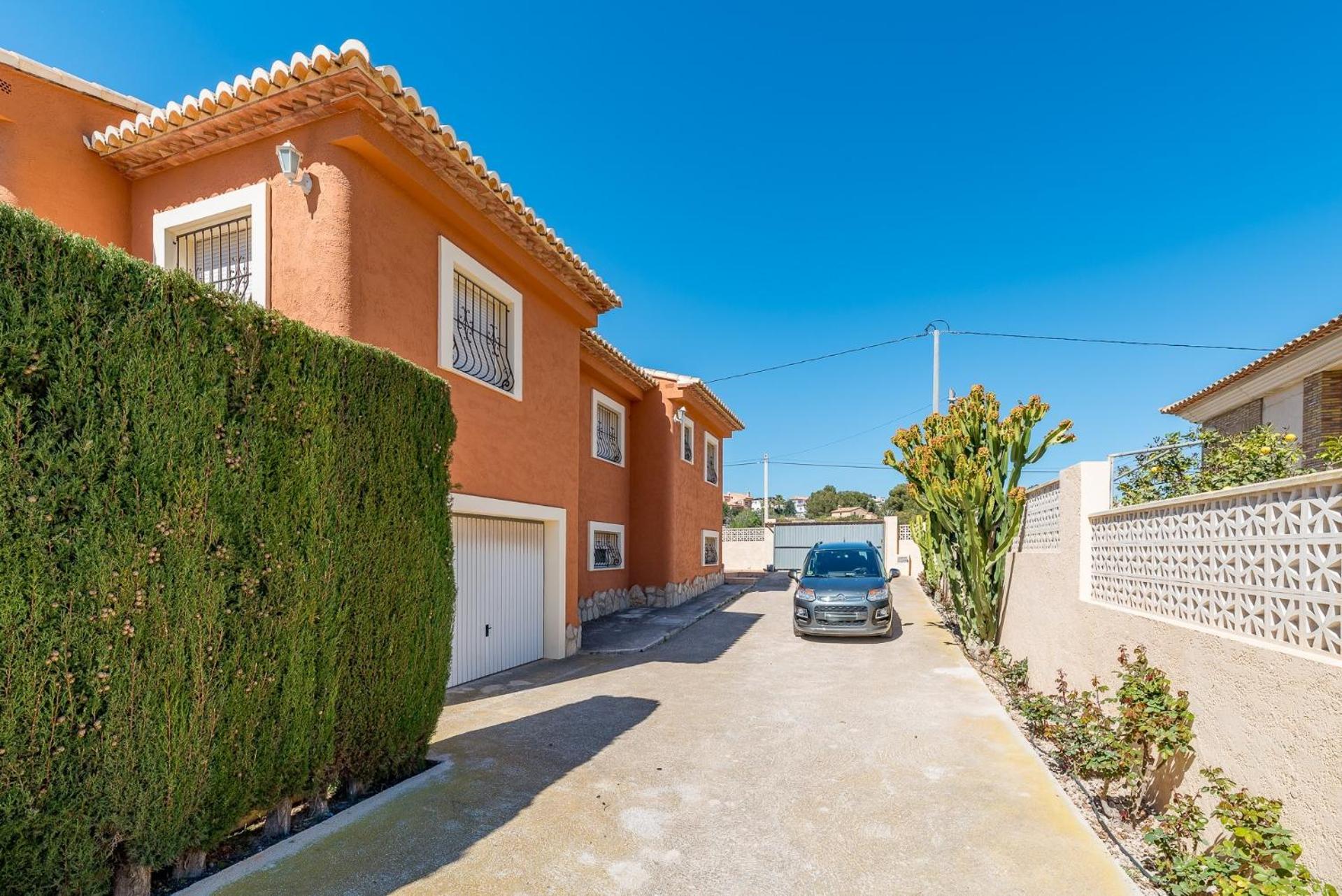 Villa Casita - PlusHolidays view 2