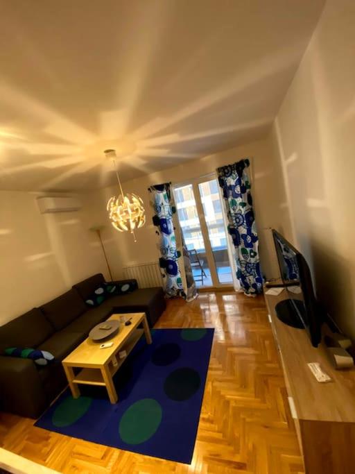 City Delight: Cozy Apartment