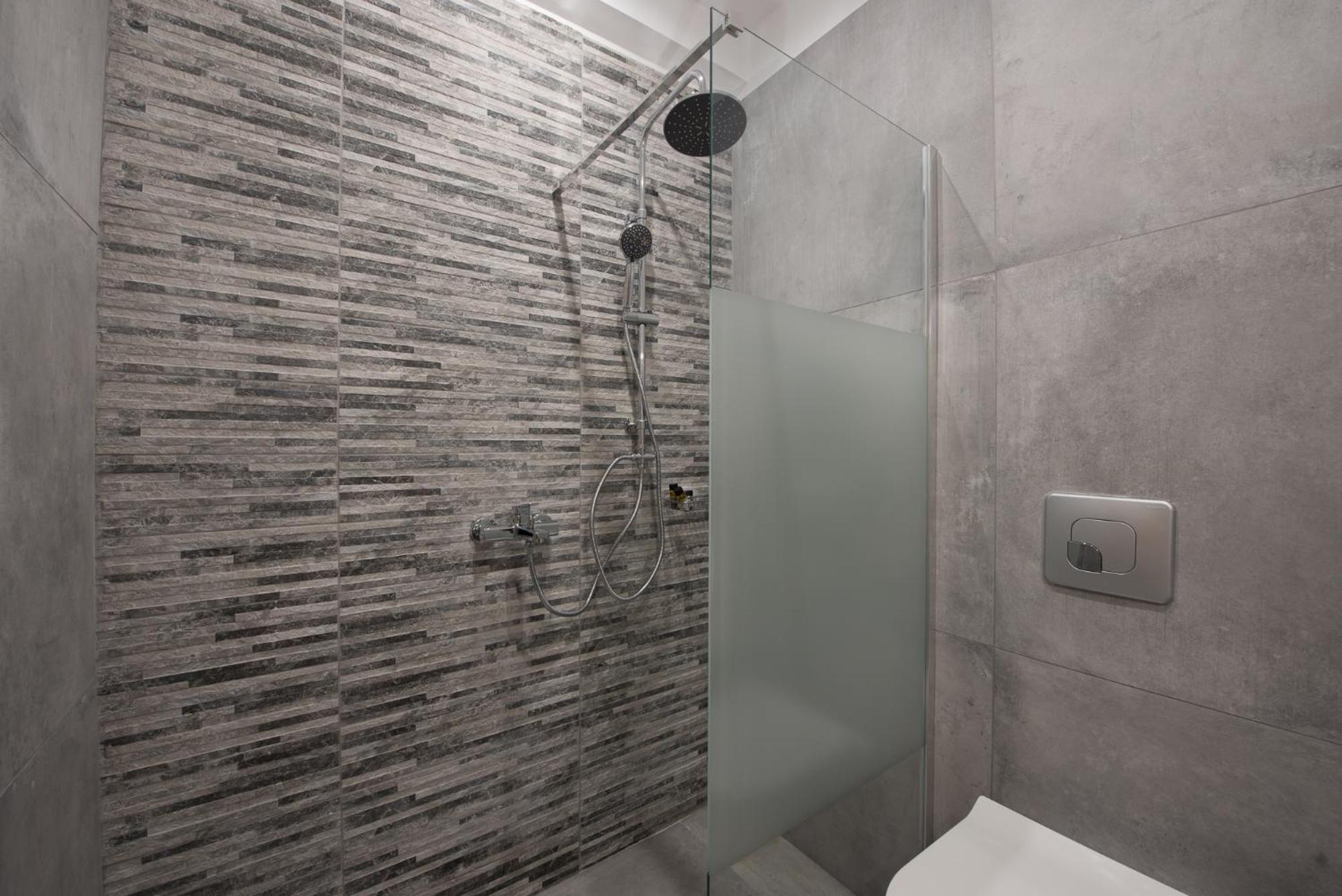 Rob Venture Suites at the central of ATHENS city