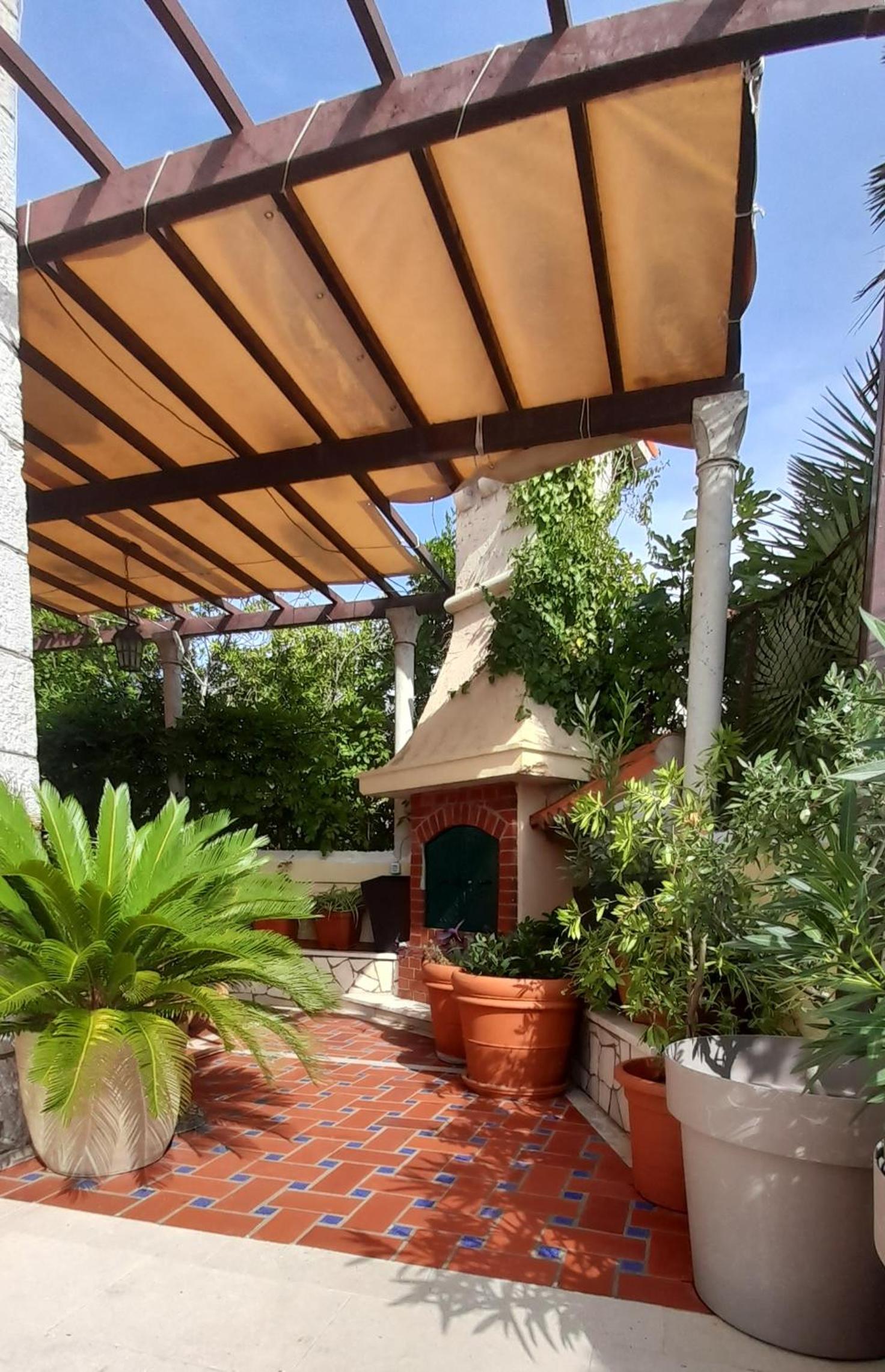 Dube Apartment, beach 100m