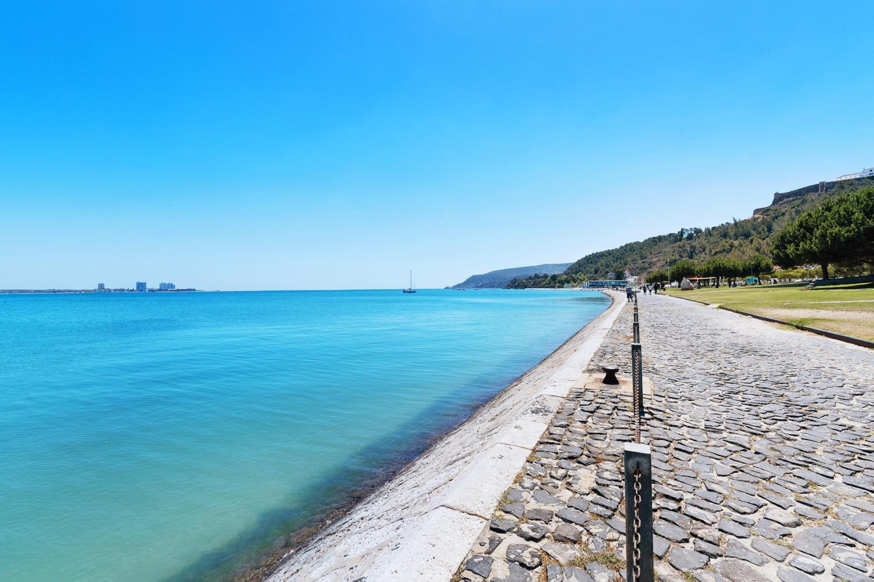 Little Paradise 25 min from Lisbon view 4