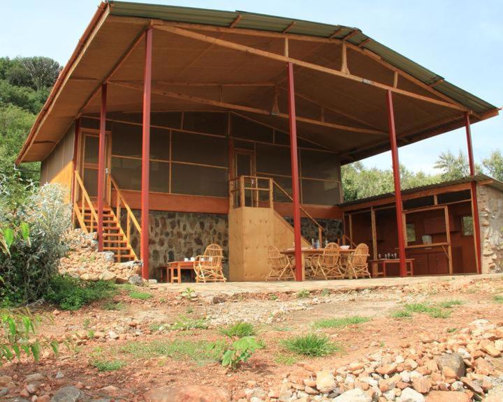 Mara Moon cottages
