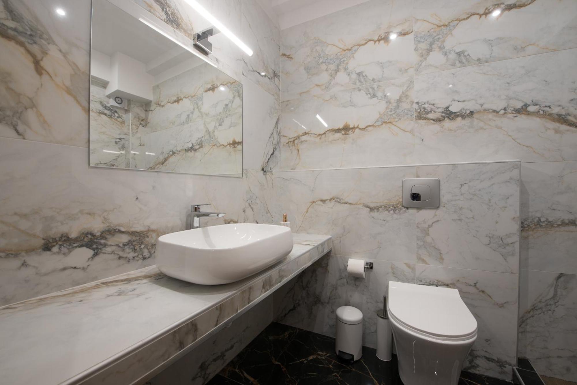 Rob Venture Suites at the central of ATHENS city