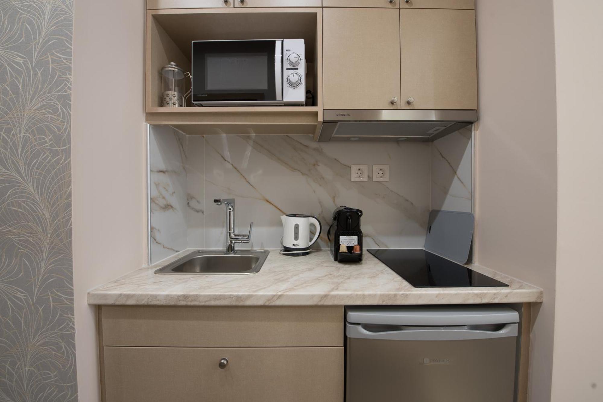 Rob Venture Suites at the central of ATHENS city