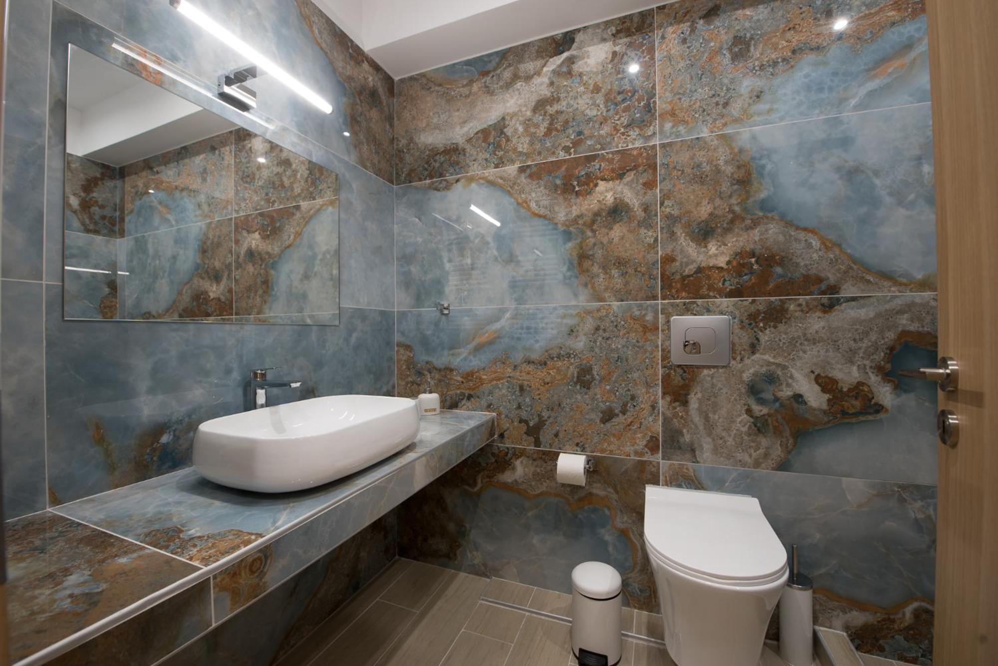 Rob Venture Suites at the central of ATHENS city