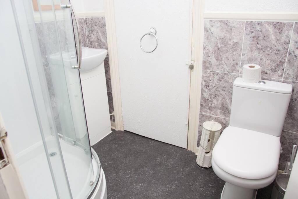 The Bournemouth Villa by the Sea, sleeps 26 view 2