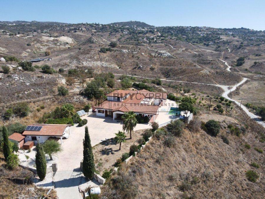 Beautiful Home - Luxury Villa where you can party