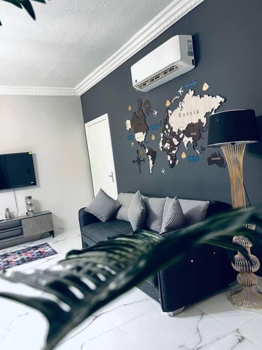 Luxury 4-bedrooms apartment view 4