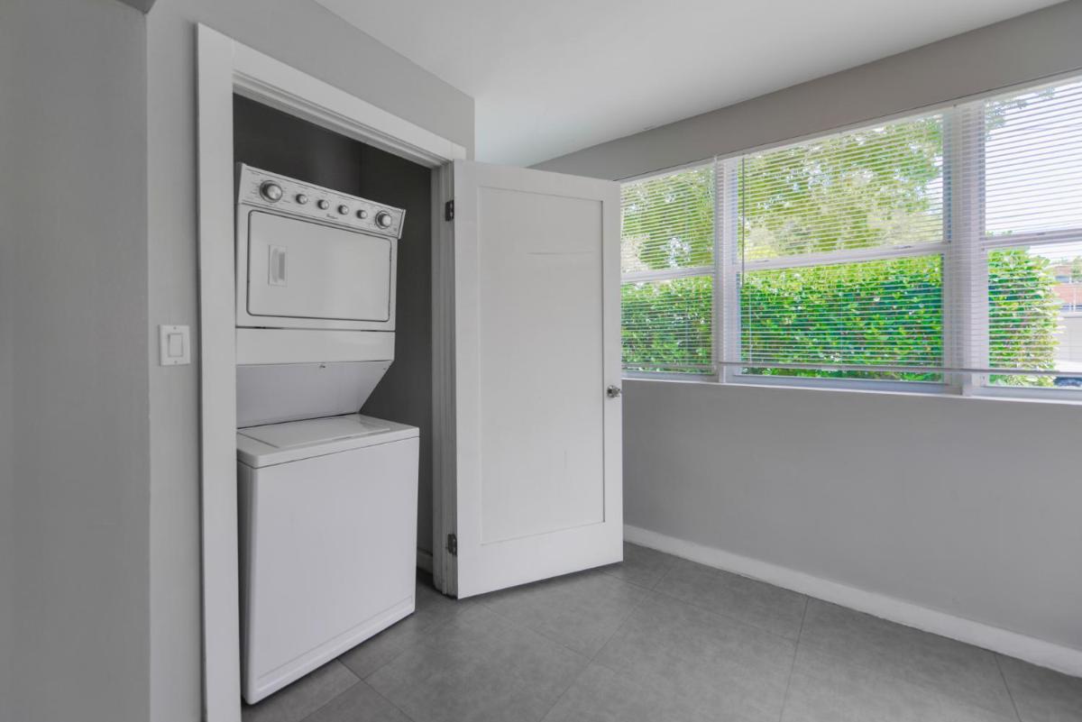 Awesome Duplex on the East side of Miami