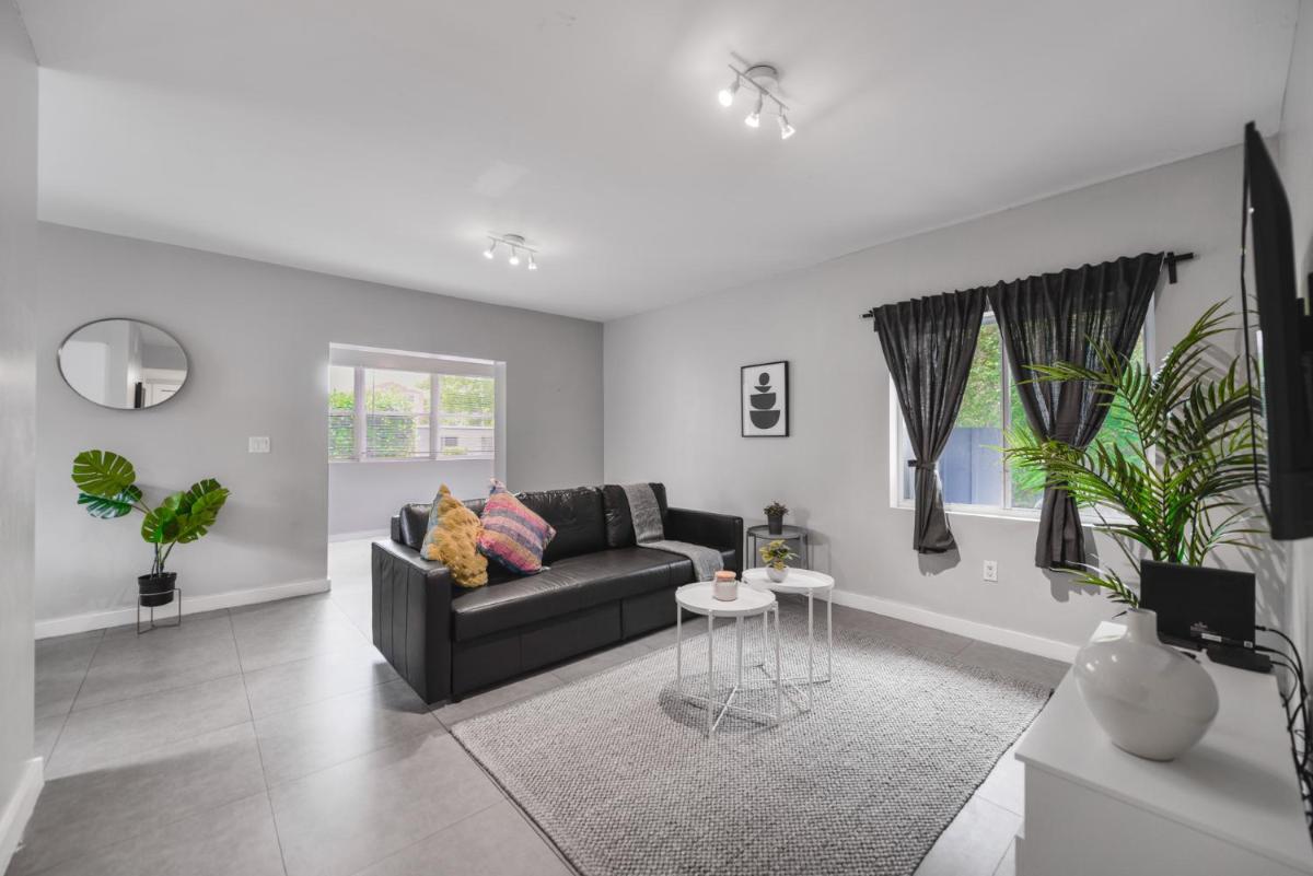 Awesome Duplex on the East side of Miami