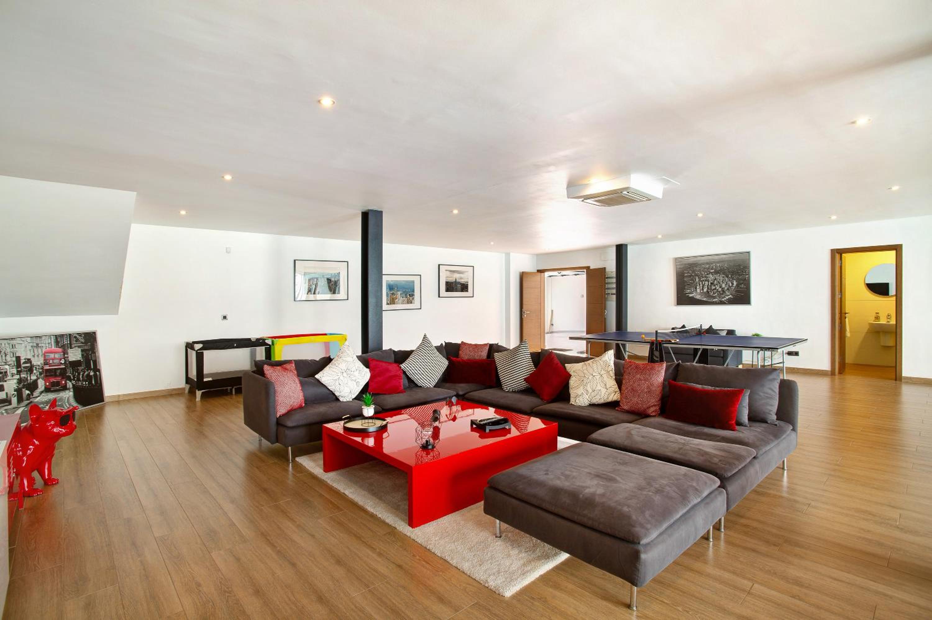 lounge