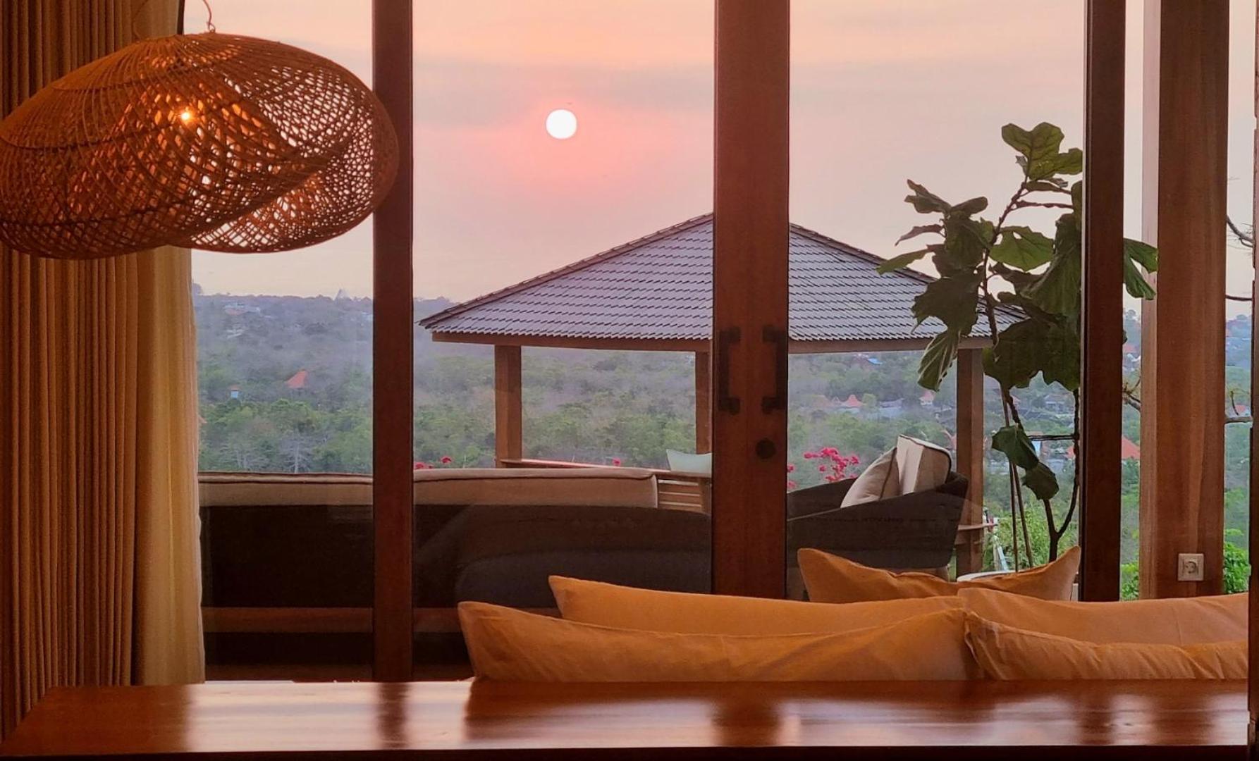 Hotel Uluwatu Sunset Hills Shanti
