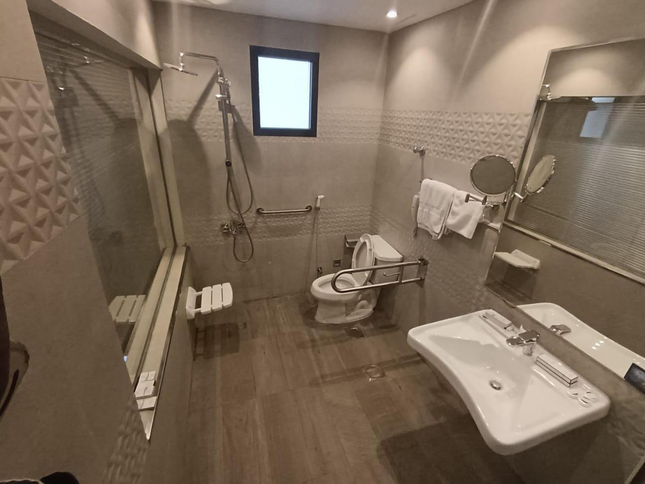 Sixty Three Hotel Suites
