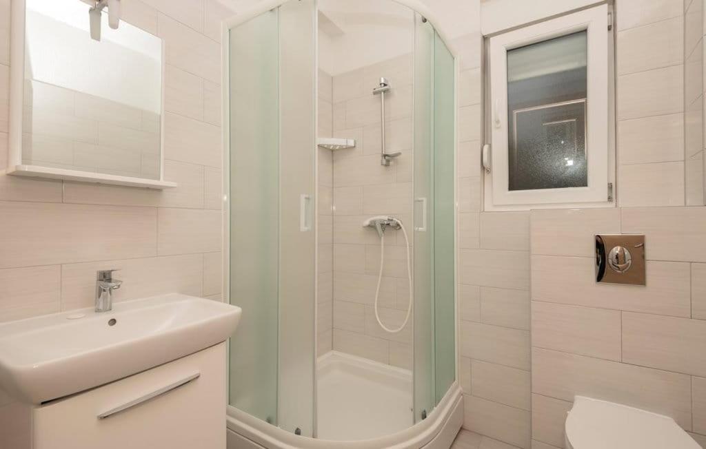 Apartmani Valentina Drvenik